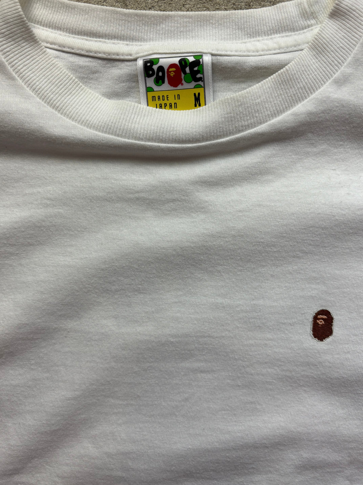 BAPE WHITE LONGSLEEVE (M)