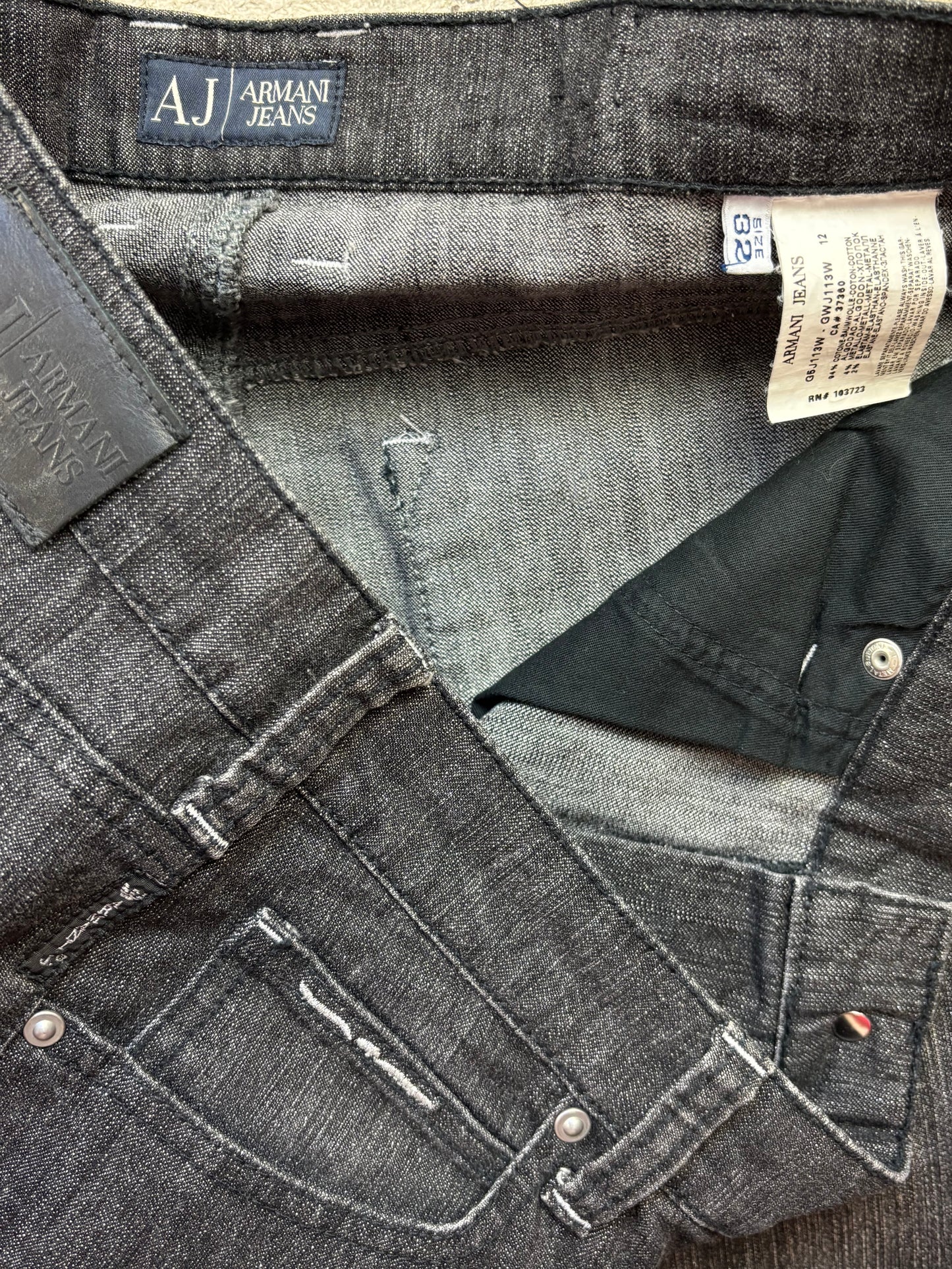 ARMANI JEANS W32 L32 (NEW)