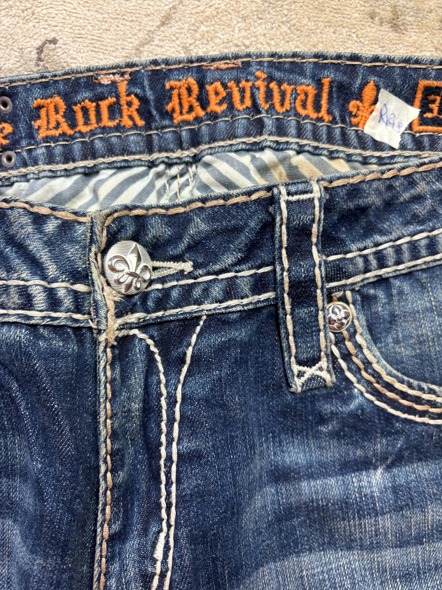 ROCK REVIVAL JEANS W33 L32 #RR18