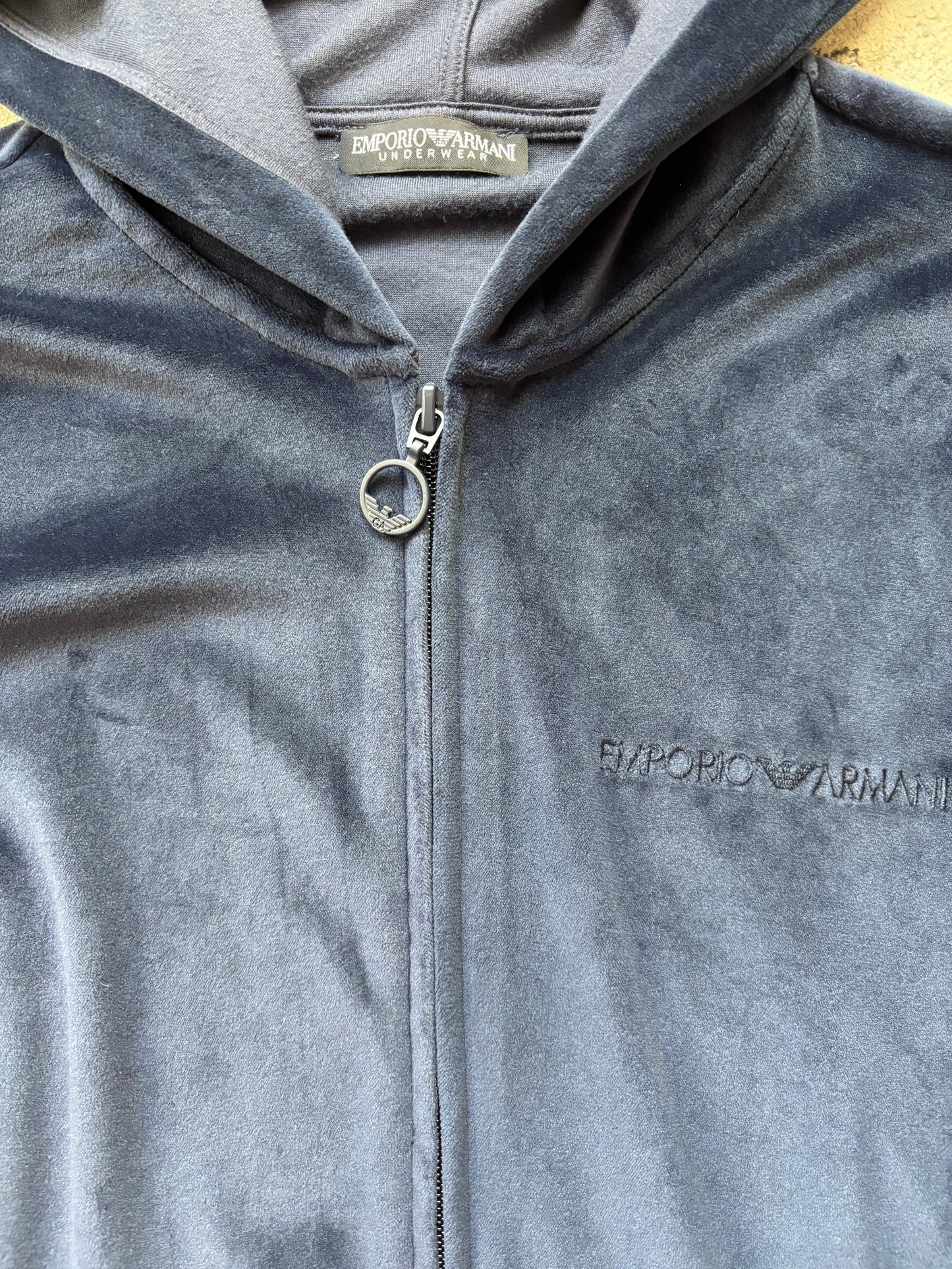 ARMANI ZIP UP HOODIE (S)