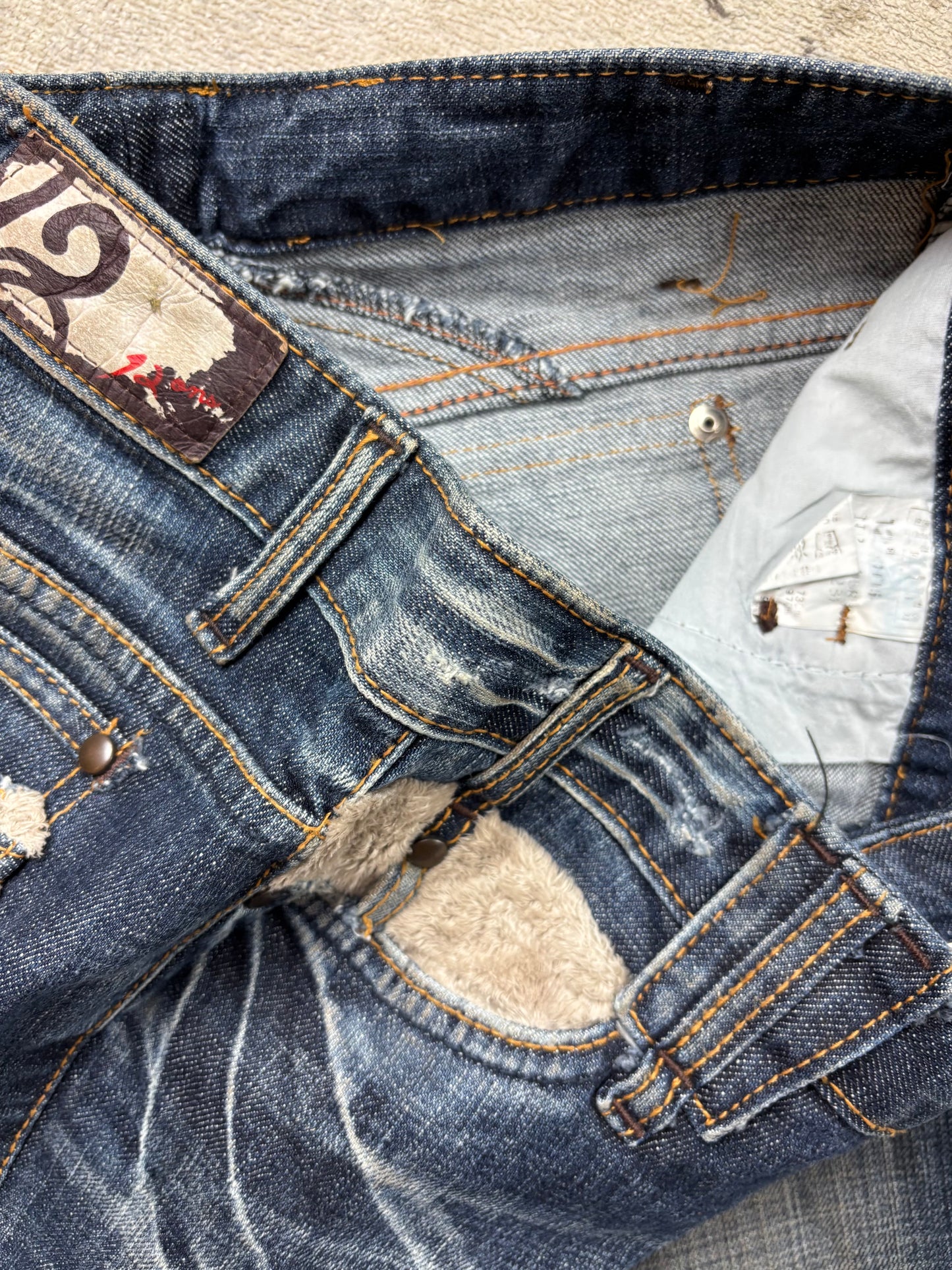 JAPANESE EMBROIDERED DENIM W26 L32