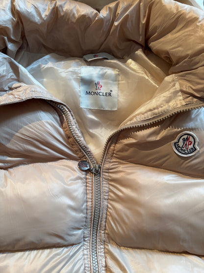 MONCLER PUFFER VEST (M)