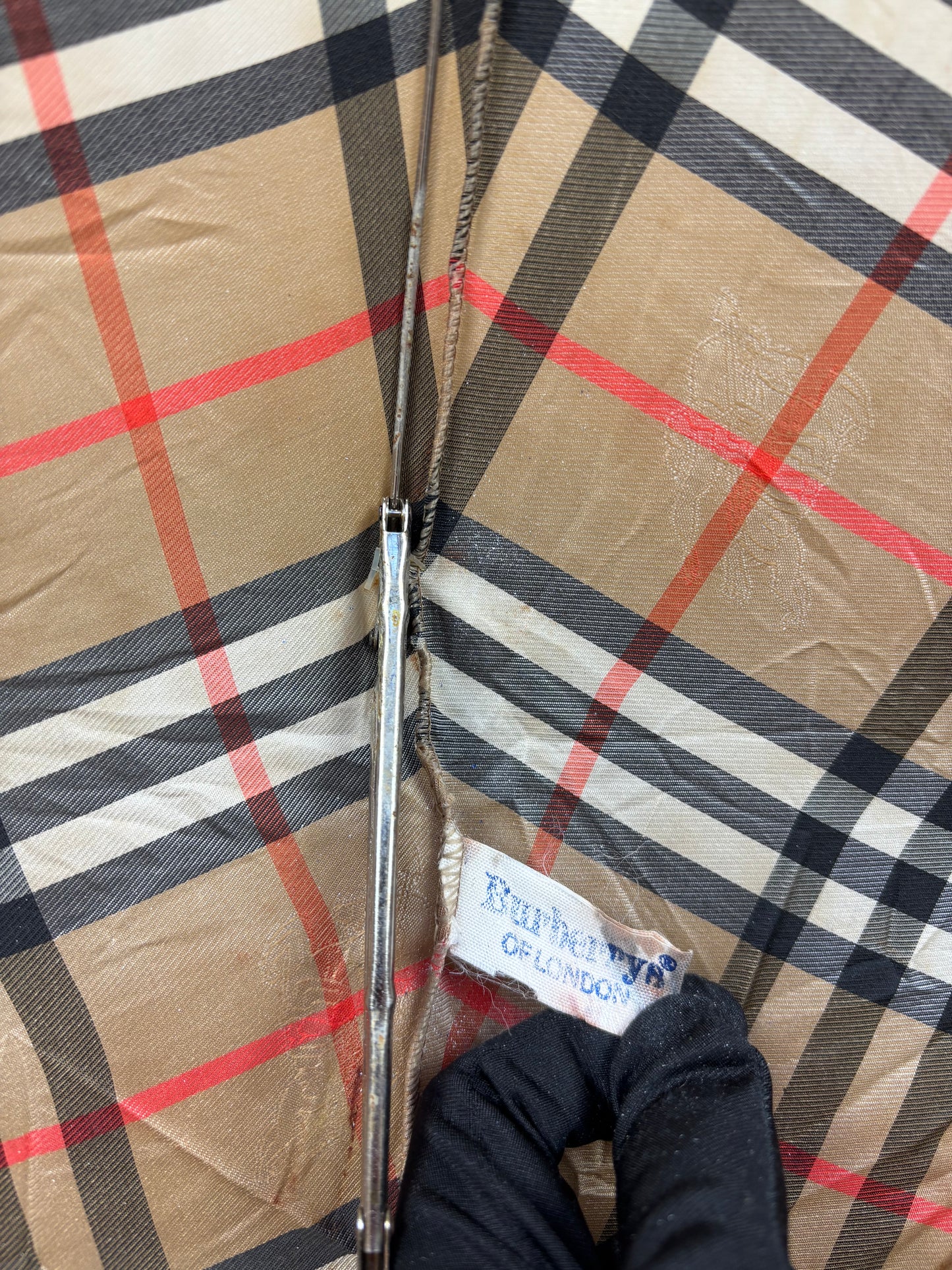 BURBERRY BEIGE MONOGRAM UMBRELLA