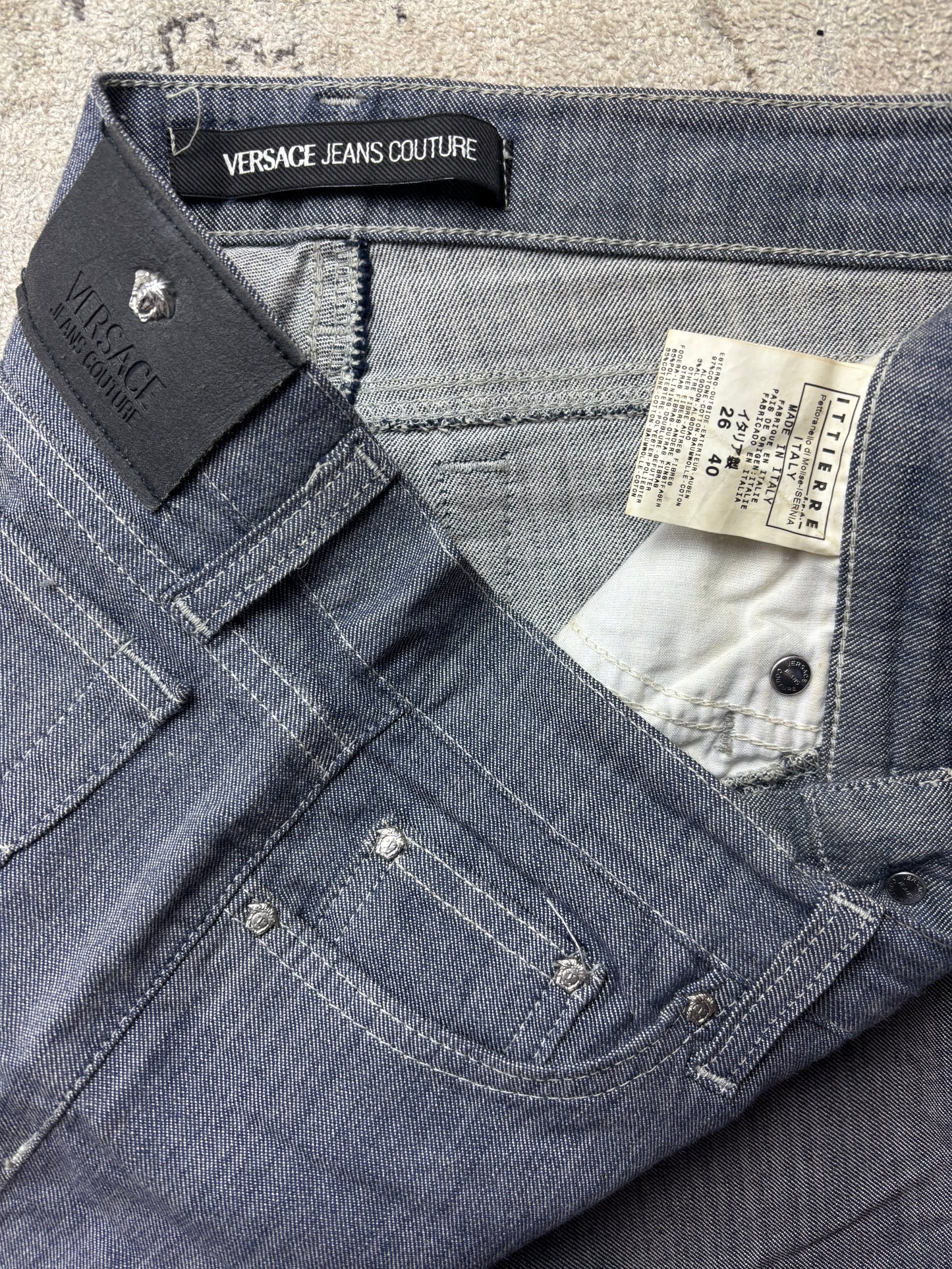 VERSACE JEANS W26 L30