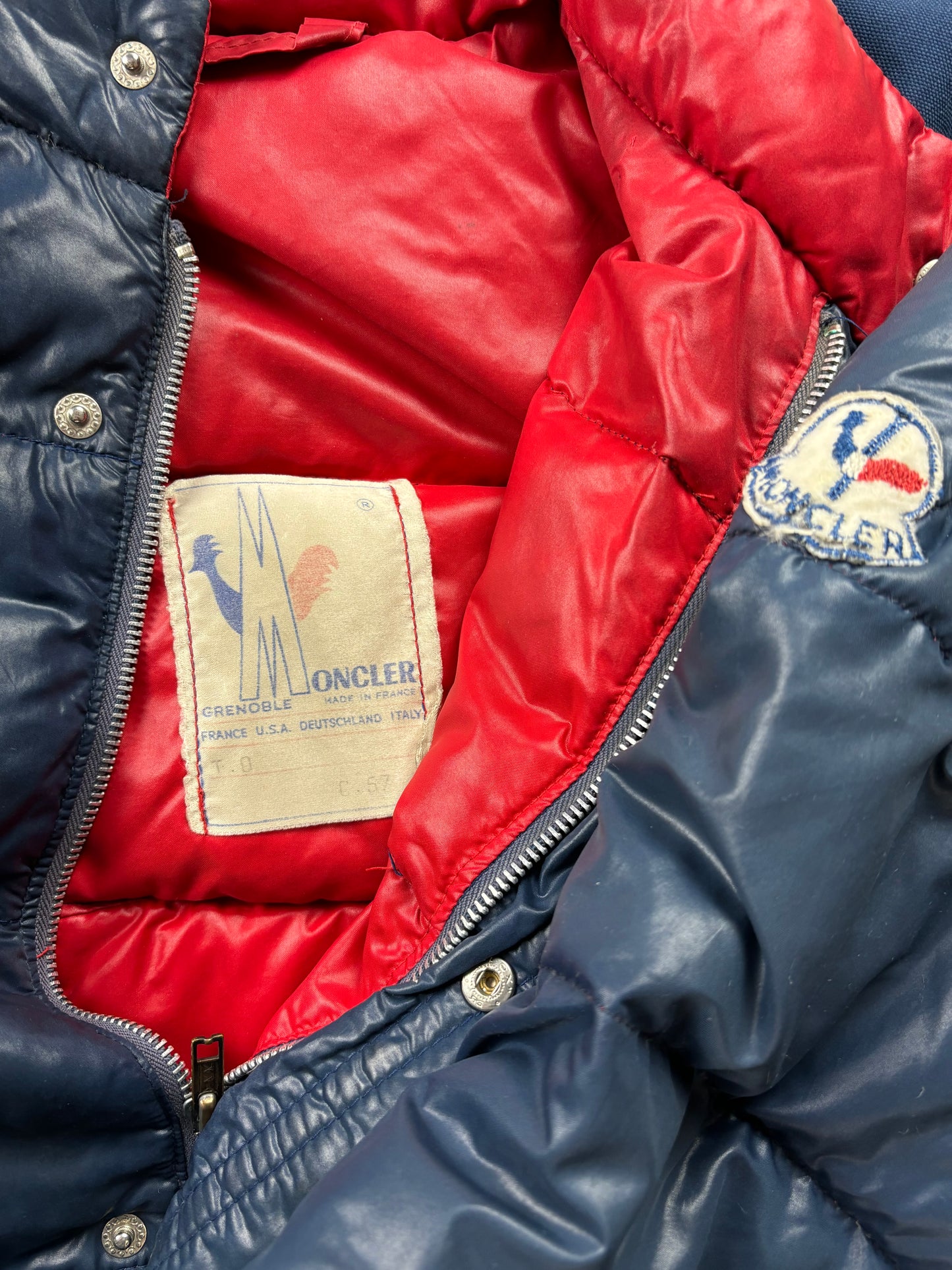 MONCLER PUFFER JACKET (S)