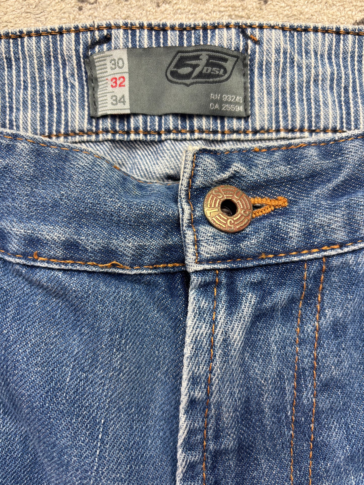 Y2K JEANS W34 L32