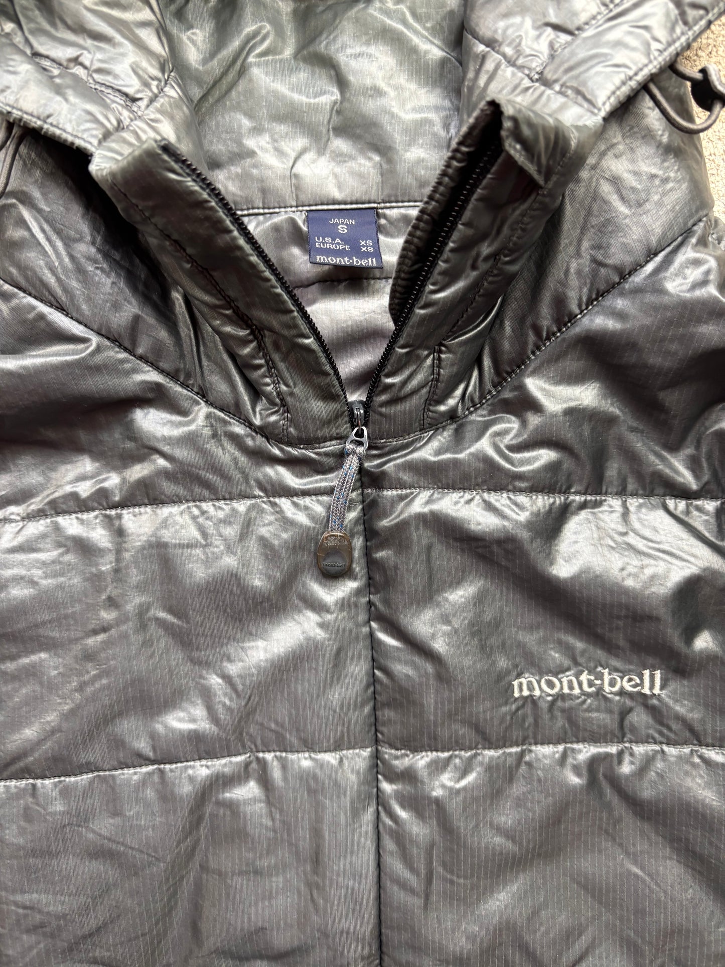 MONTBELL GREY PUFFER JACKET (S)