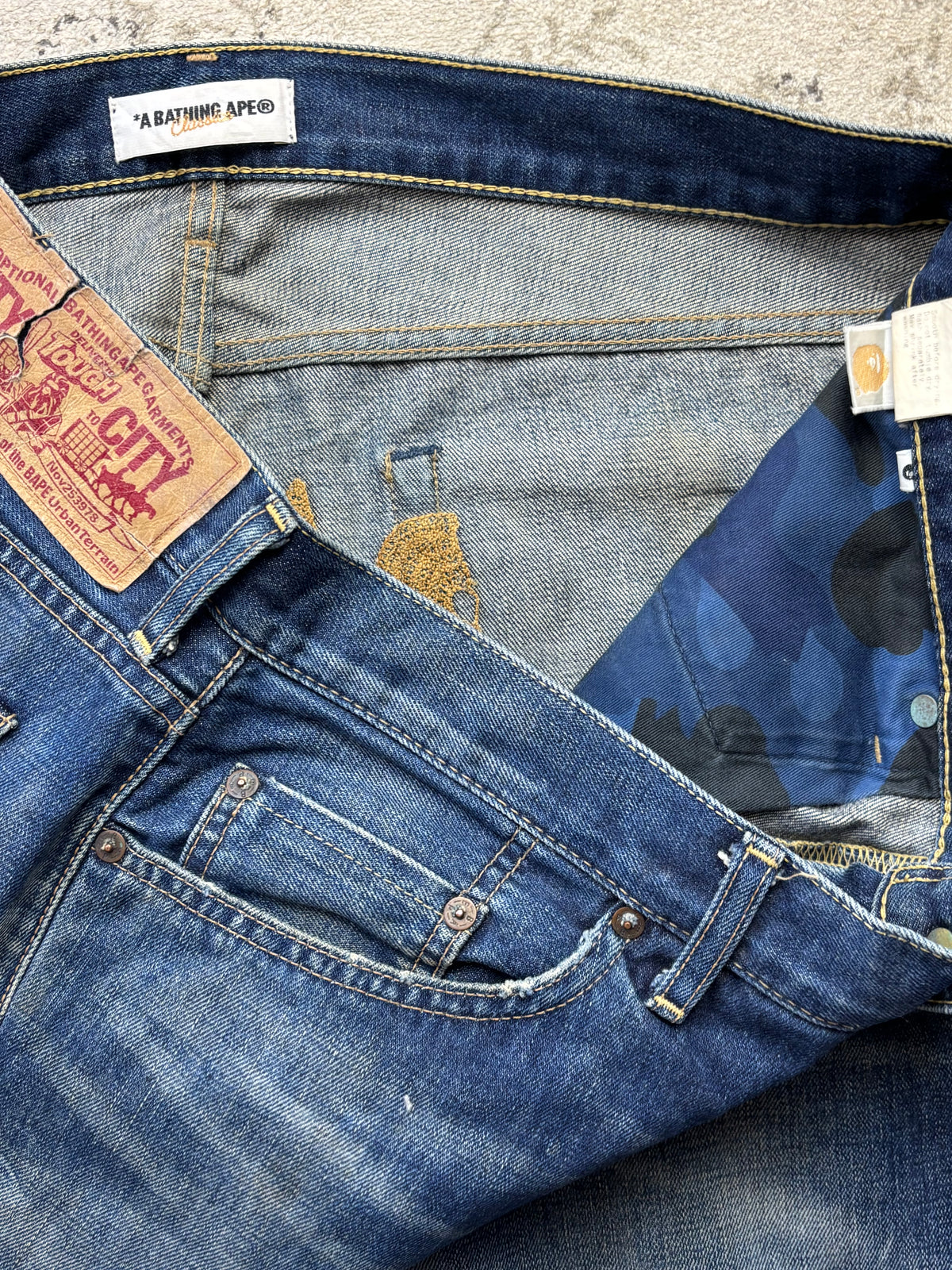BAPE JEANS W36 L30