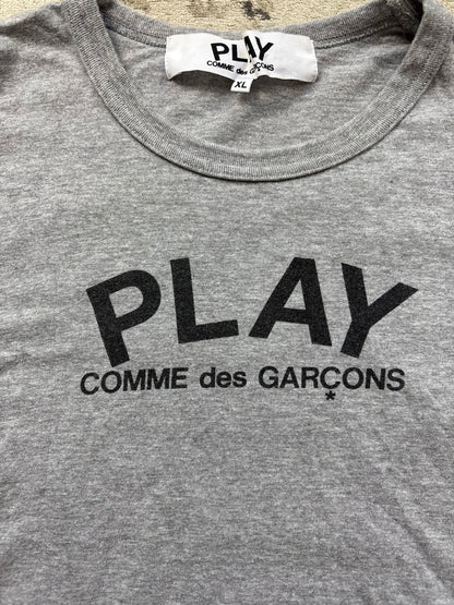 CDG PLAY GREY T-SHIRT (L)