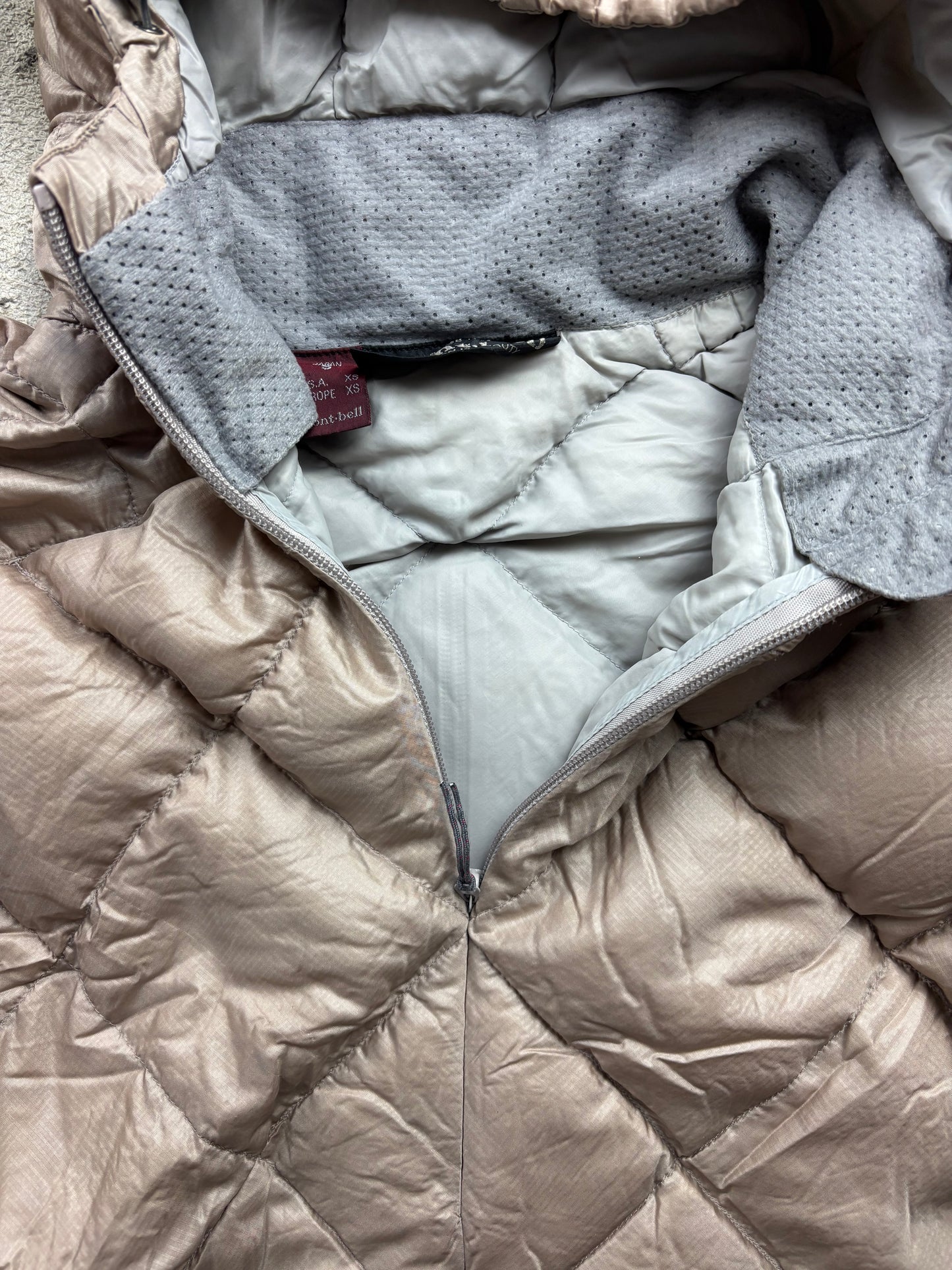 MONTBELL GREY PUFFER JACKET (S)