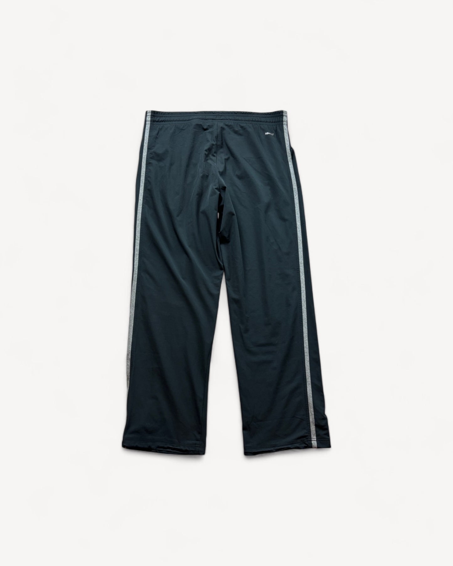 NIKE BLACK TRACKPANT (M)