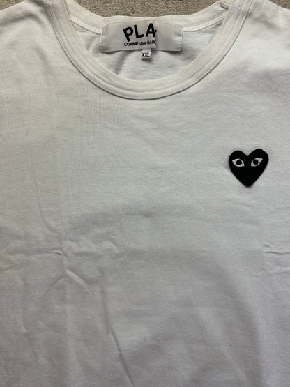 CDG PLAY WHITE T-SHIRT (L/XL)