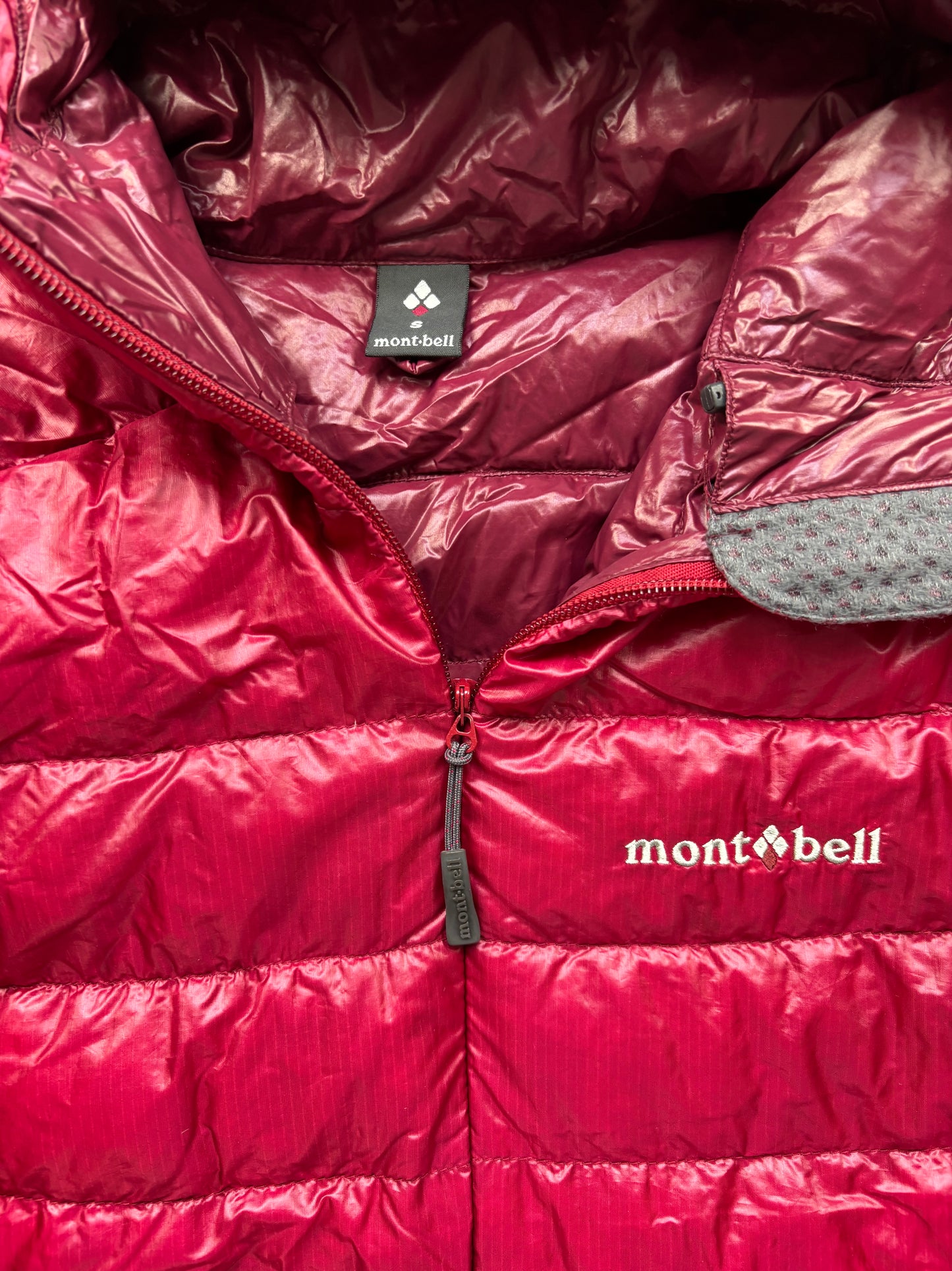 MONTBELL RED PUFFER JACKET (S)