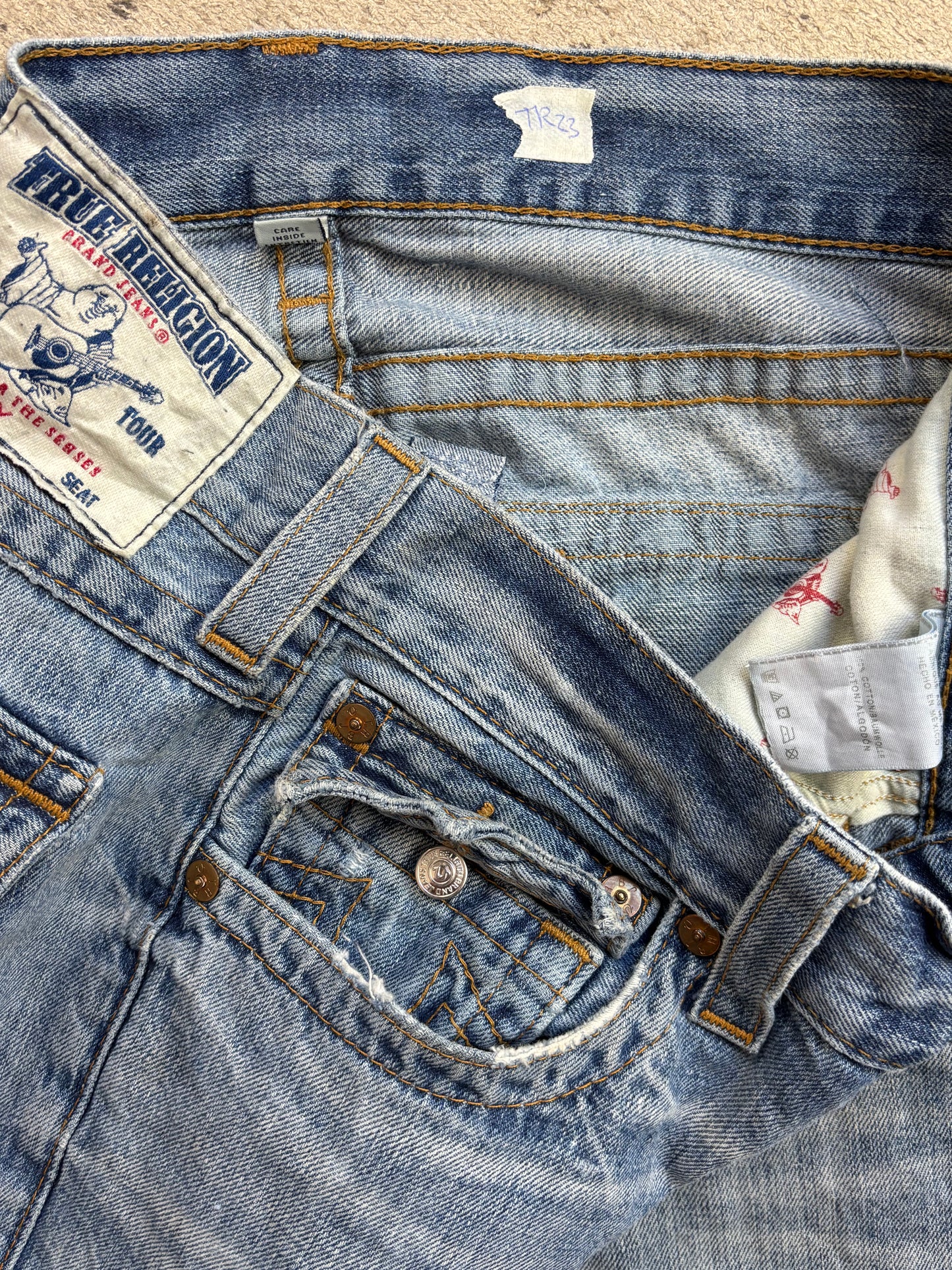 TRUE RELIGION JEANS W30 L34 #TR23