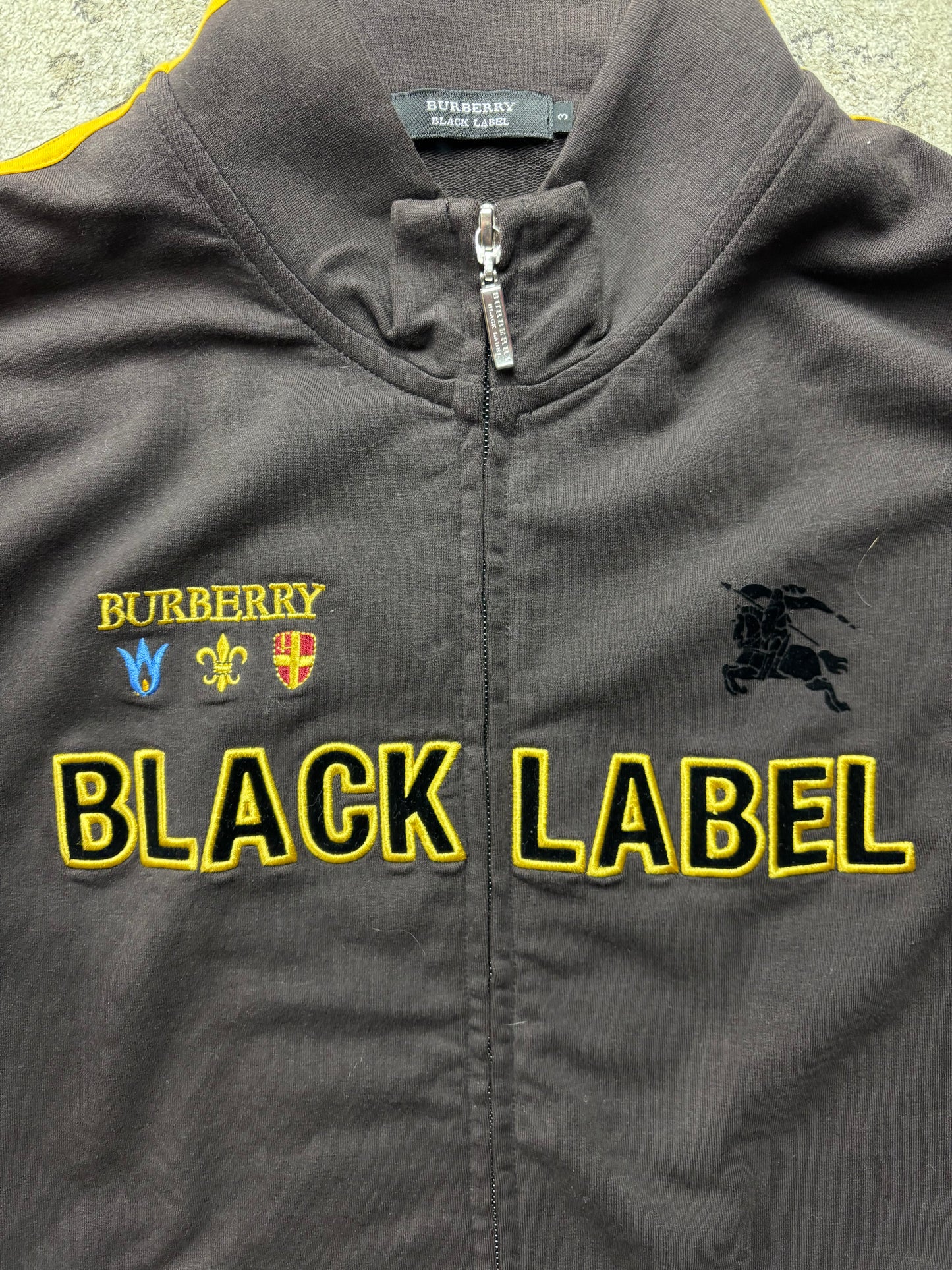 BURBERRY BROWN ZIP UP VEST (M)