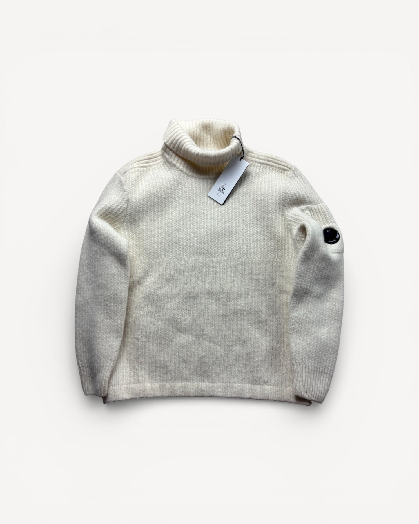 CP COMPANY WHITE TURTLENECK KNIT (M)