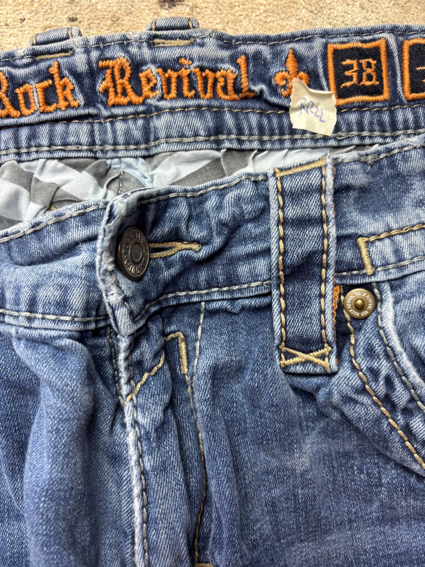ROCK REVIVAL JEANS W38 L32 #RR22