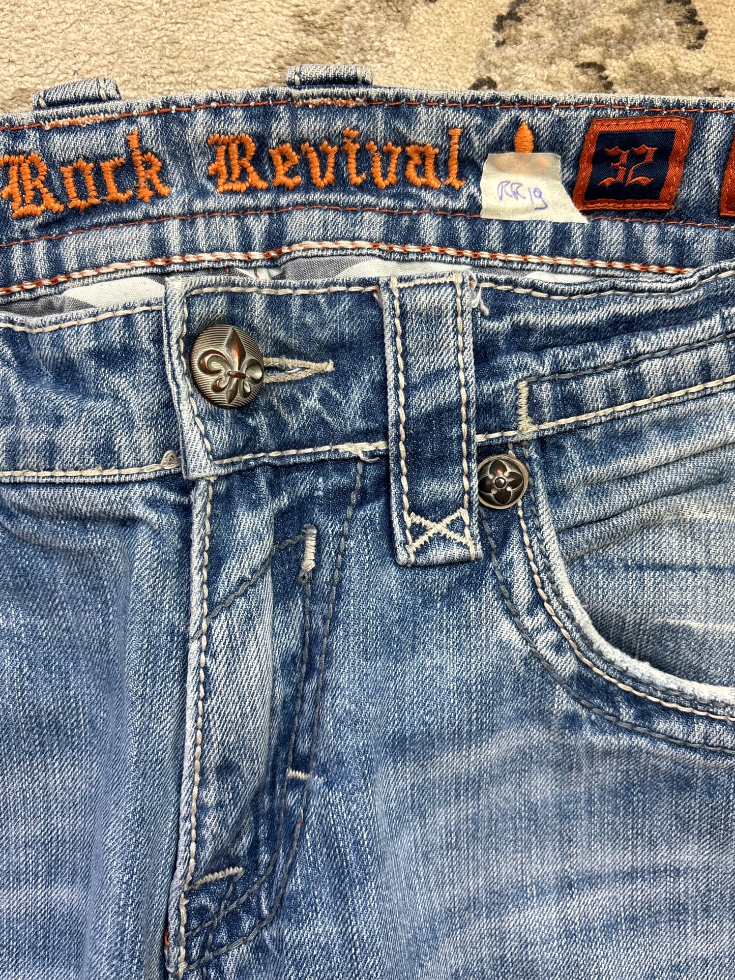 ROCK REVIVAL JEANS W32 L32 #RR19