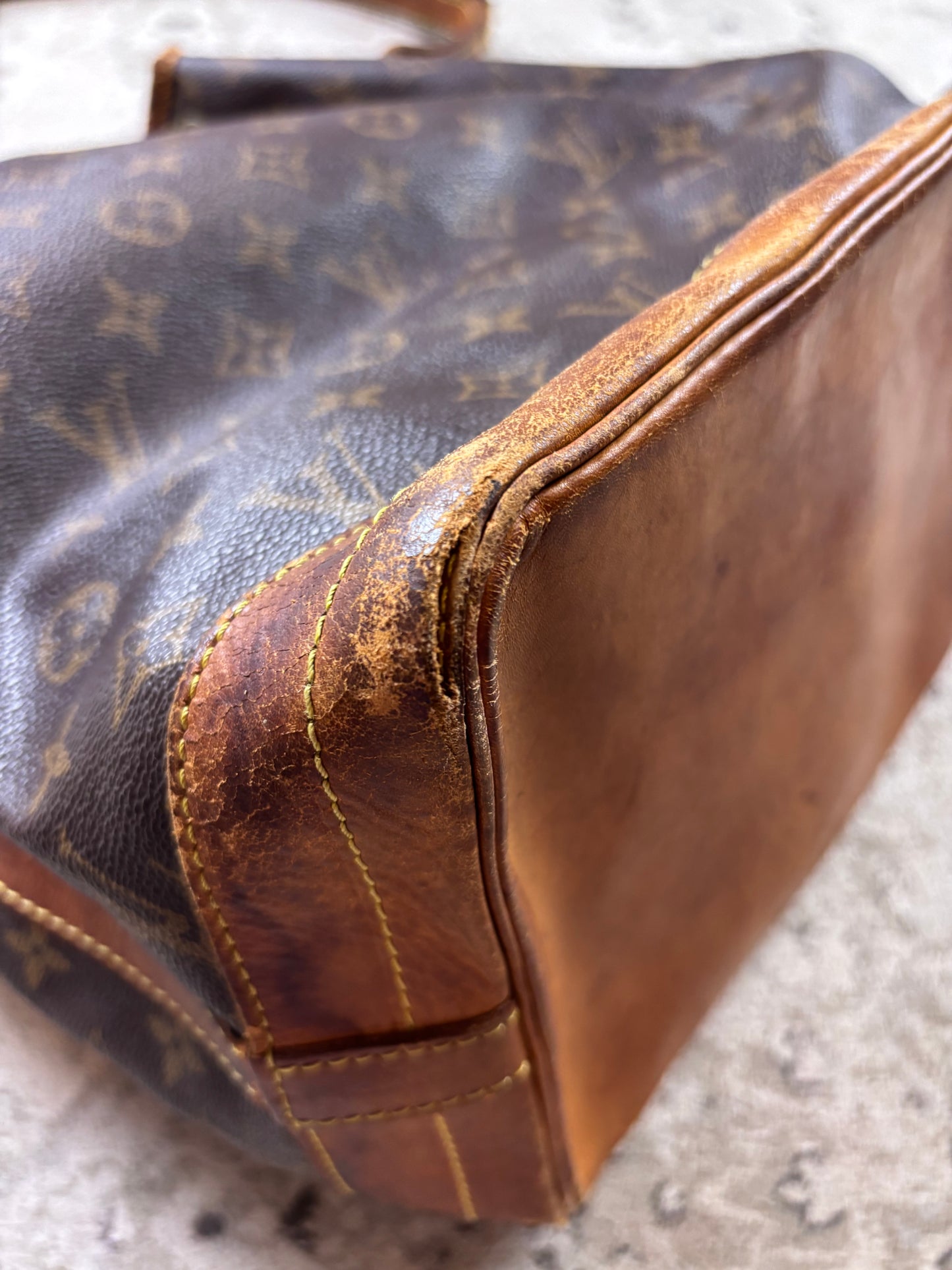 LOUIS VUITTON SAC NOE BAG