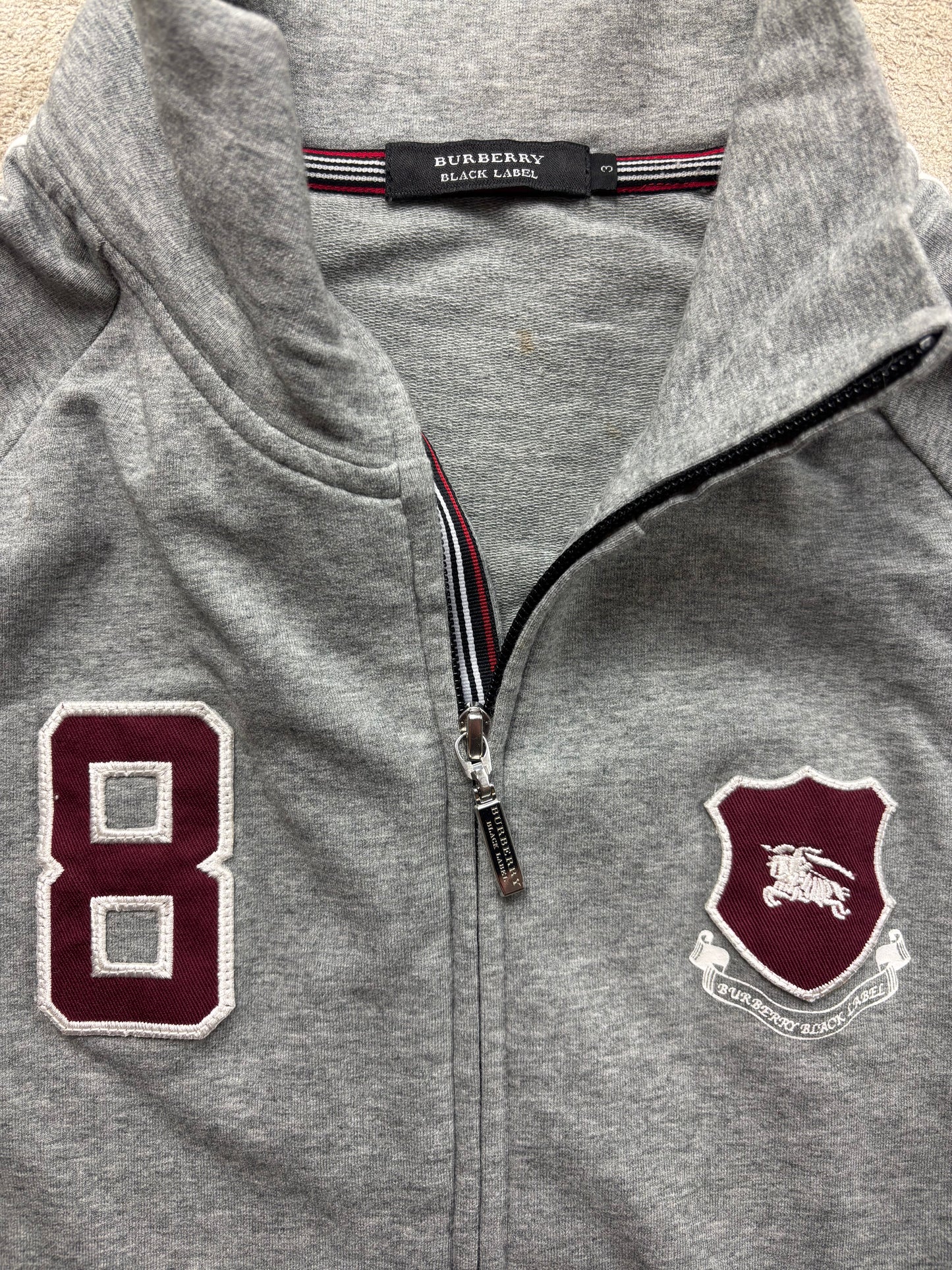 BURBERRY GREY ZIP UP VEST (S)