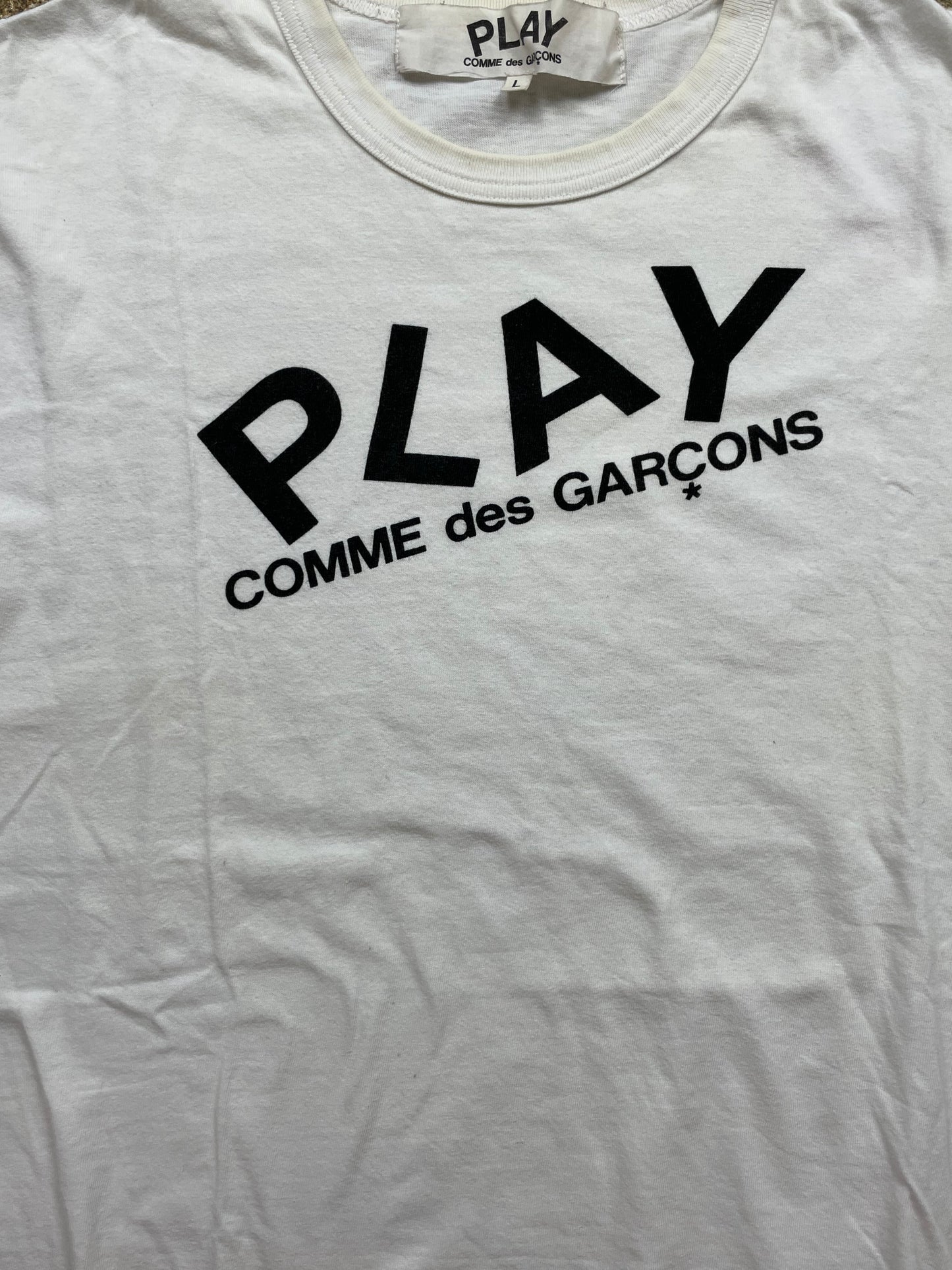 CDG PLAY WHITE T-SHIRT (L)