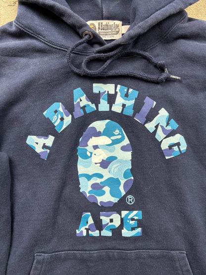 BAPE NAVY HOODIE (M)