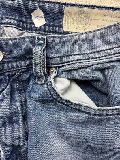 DIESEL JEANS W32 L32 #D4