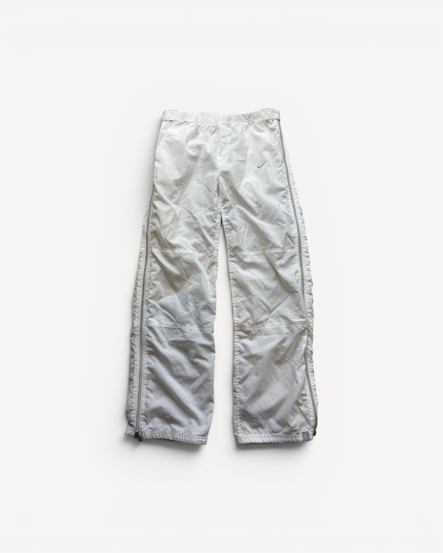 NIKE WHITE TRACKPANT (S)