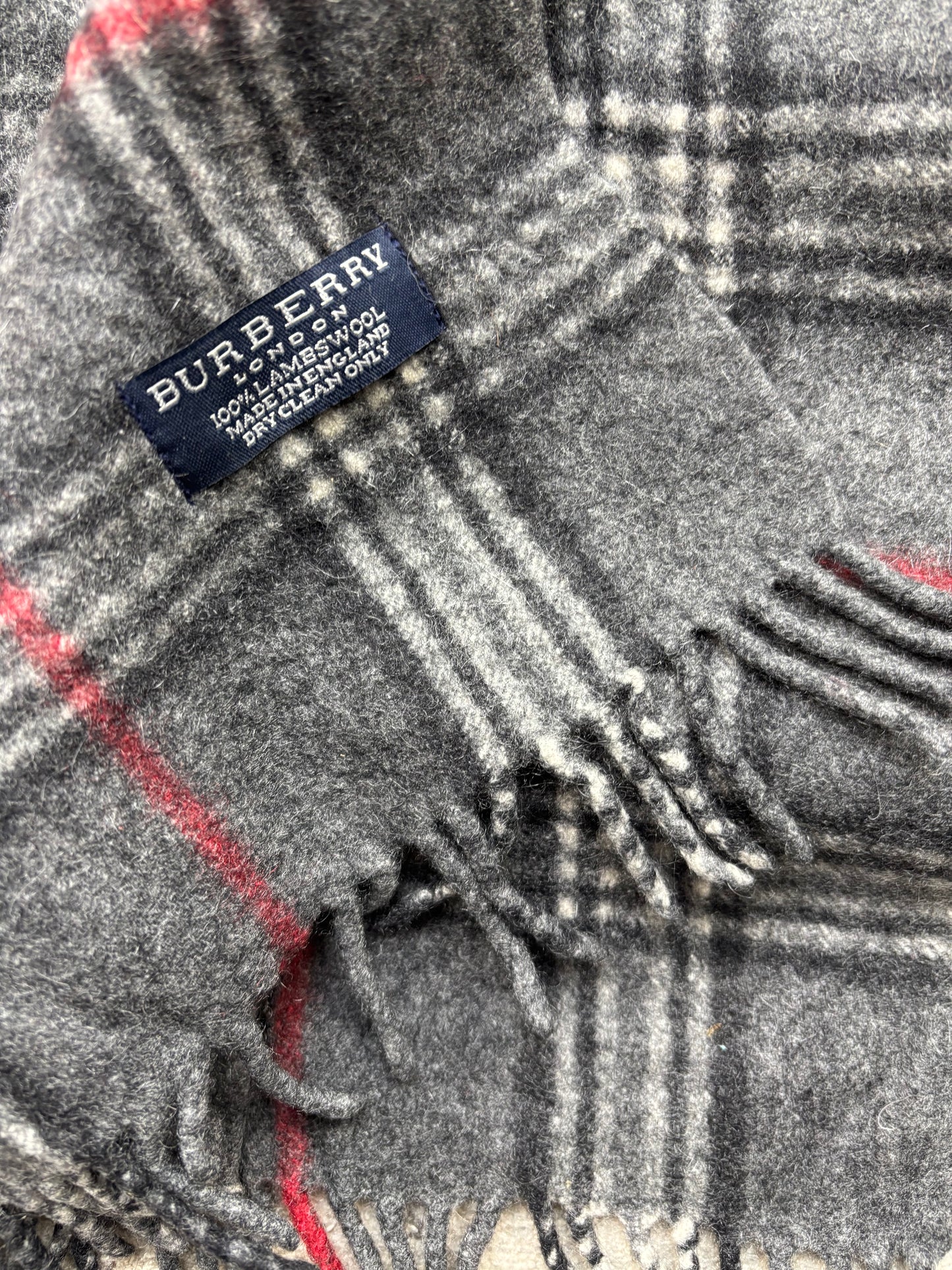 BURBERRY NOVACHECK SCARF DARK GREY