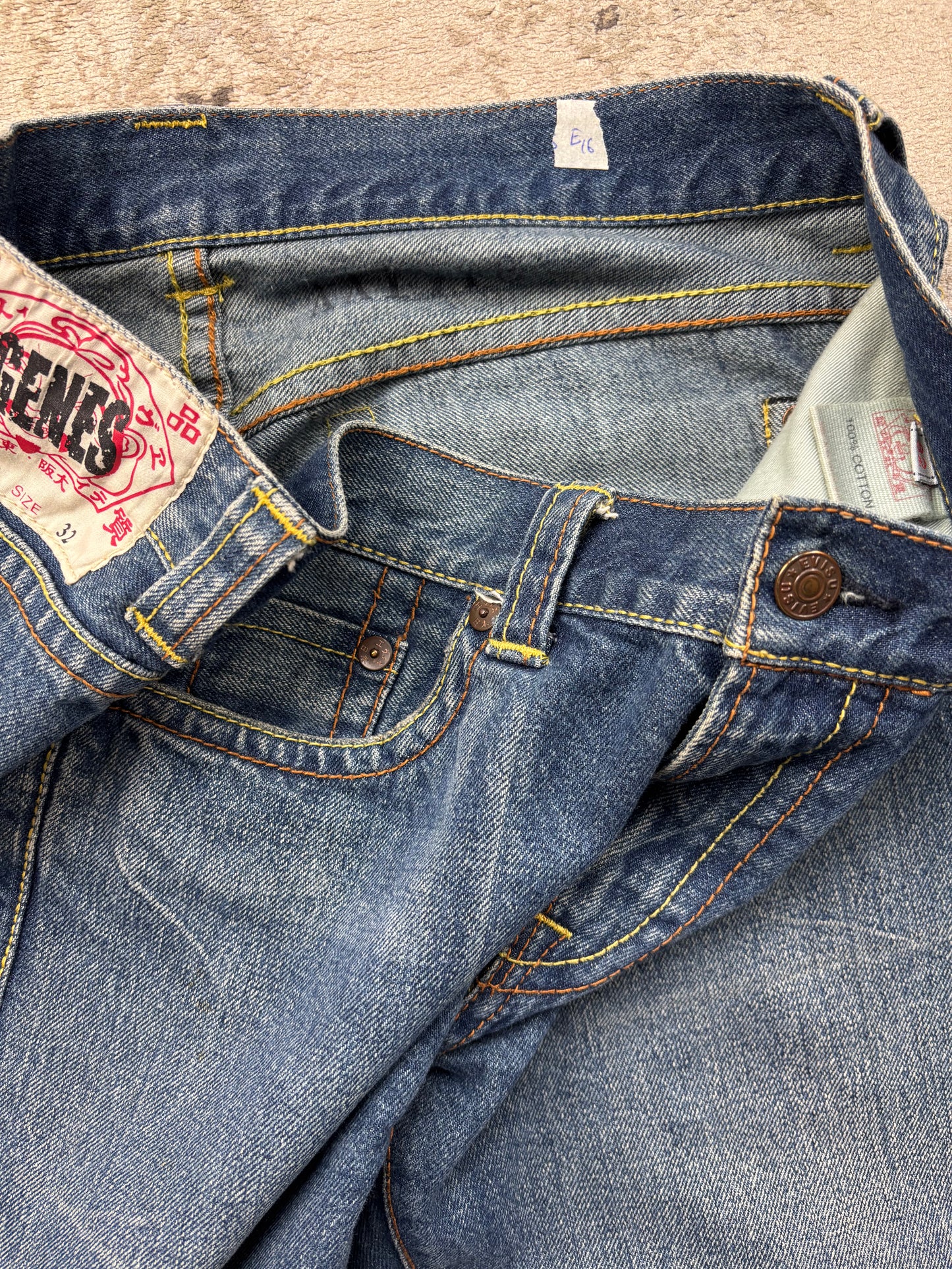EVISU JEANS W32 L30 #E16