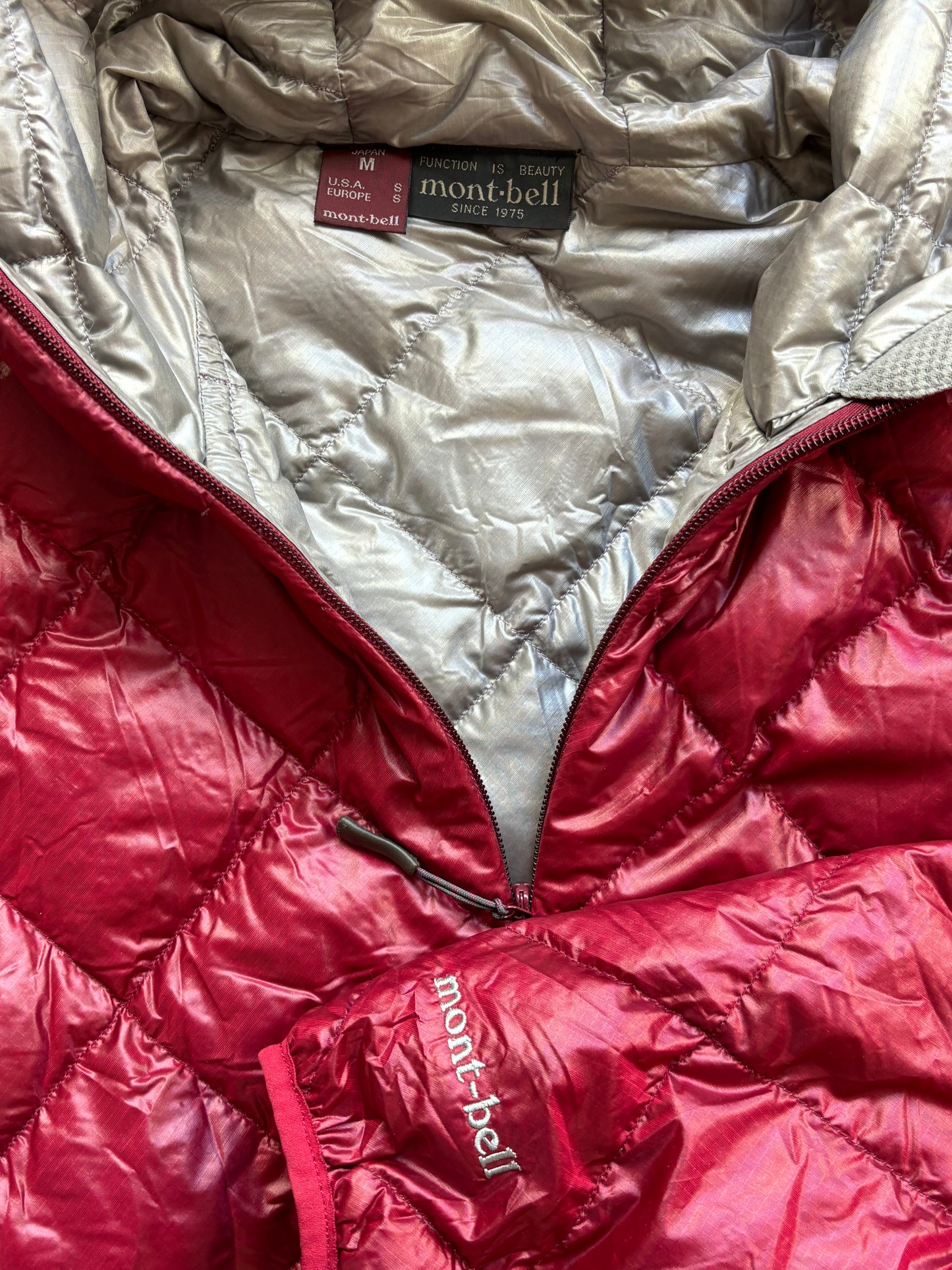 MONTBELL RED PUFFER JACKET (S)