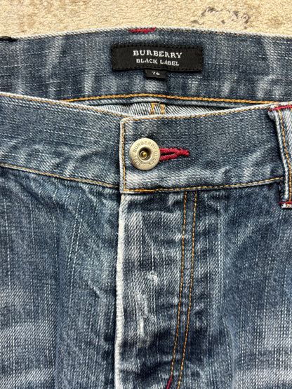 BURBERRY JEANS W32 L30