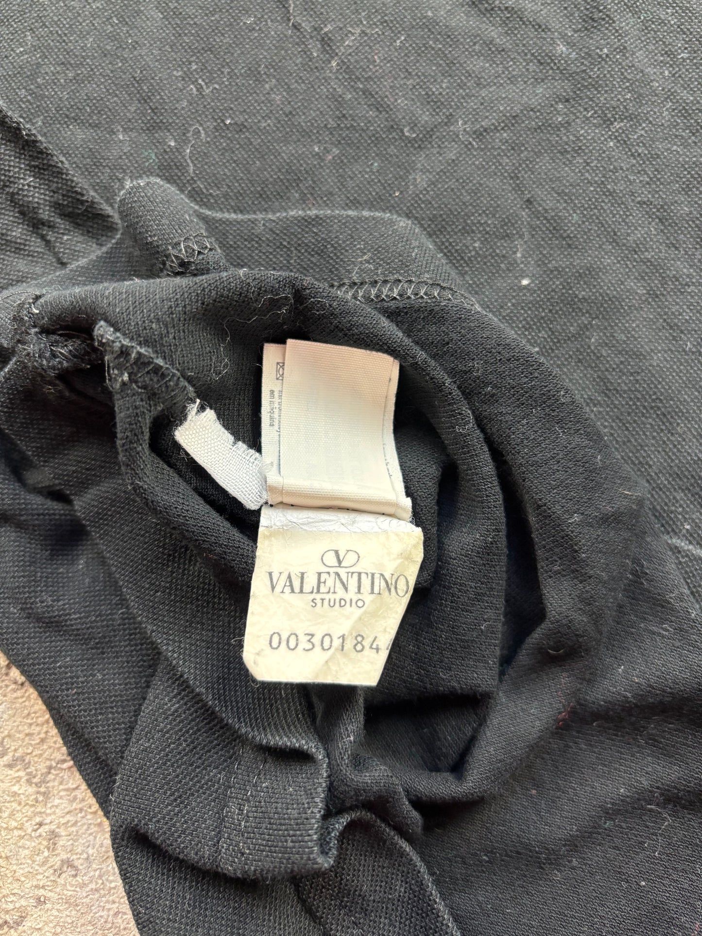 VALENTINO BLACK POLO SHIRT (L)