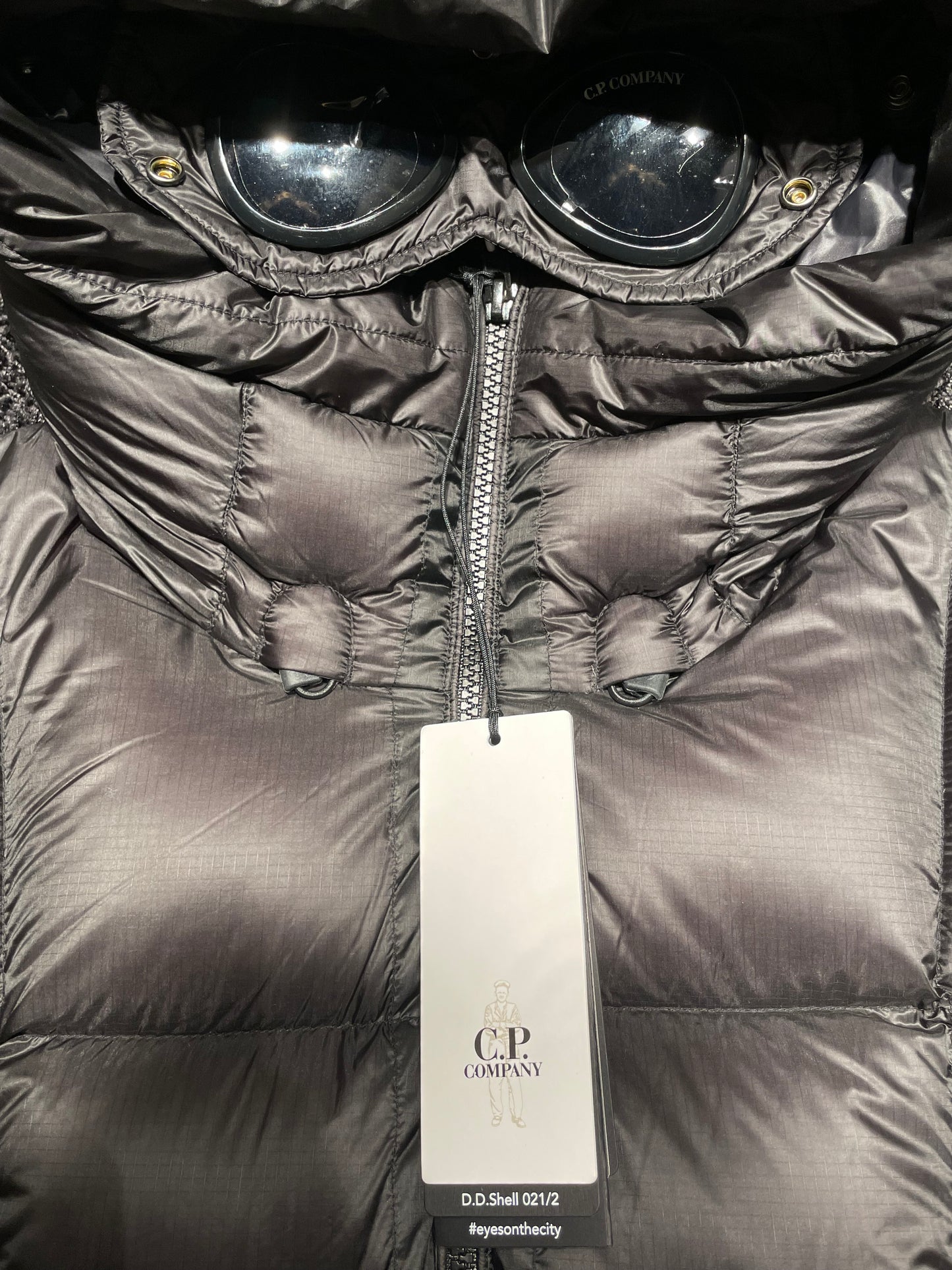 CP COMPANY PUFFER VEST NEW (XL)