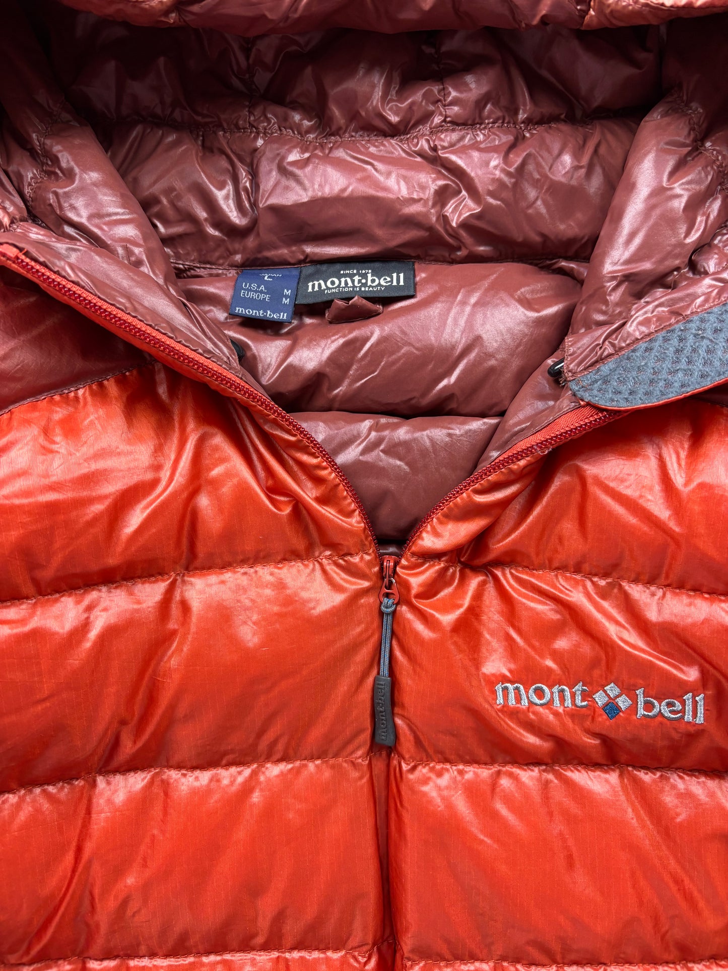 MONTBELL RED PUFFER JACKET (L)