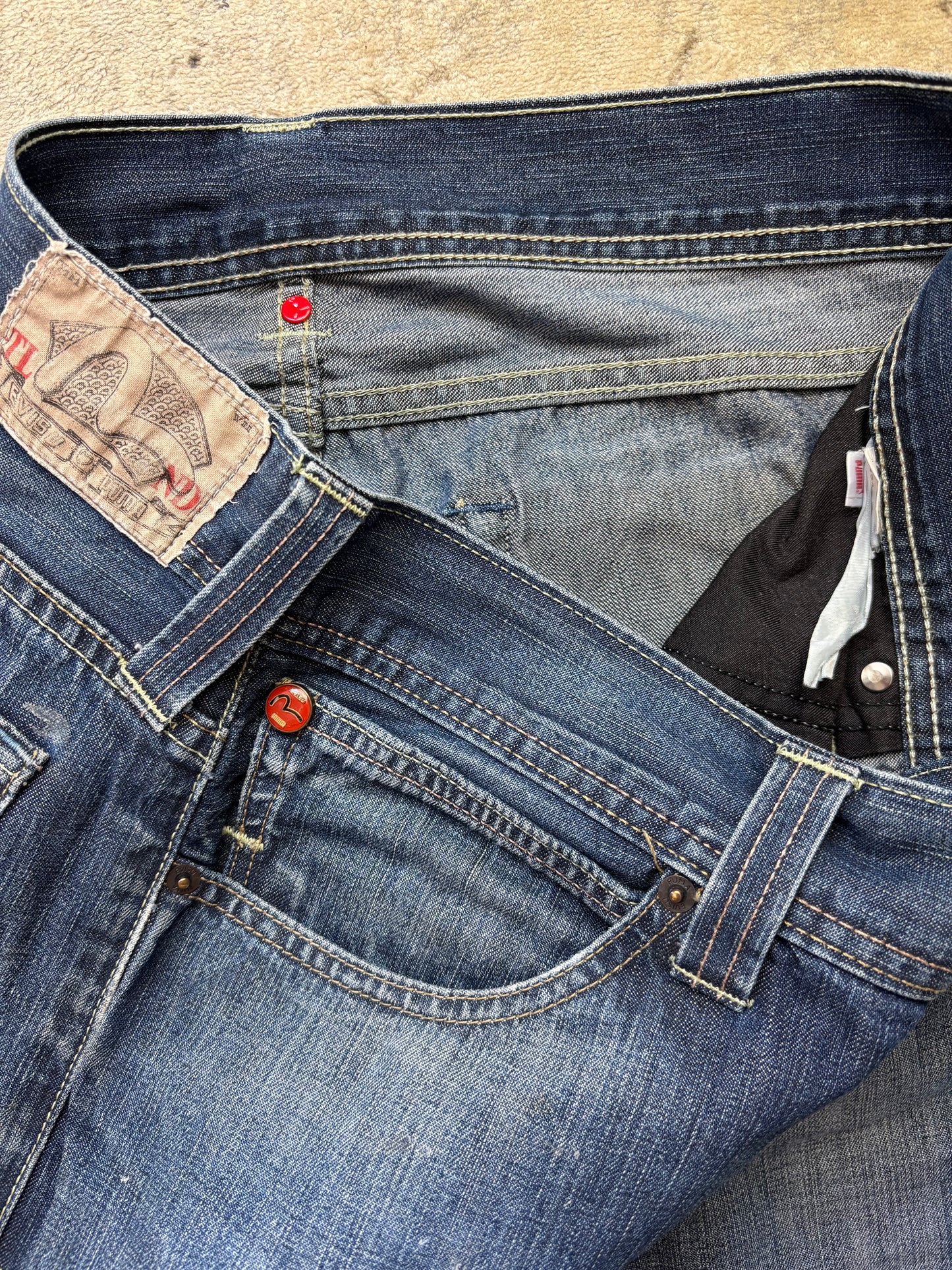 EVISU X PUMA JEANS W34 L32 #E15