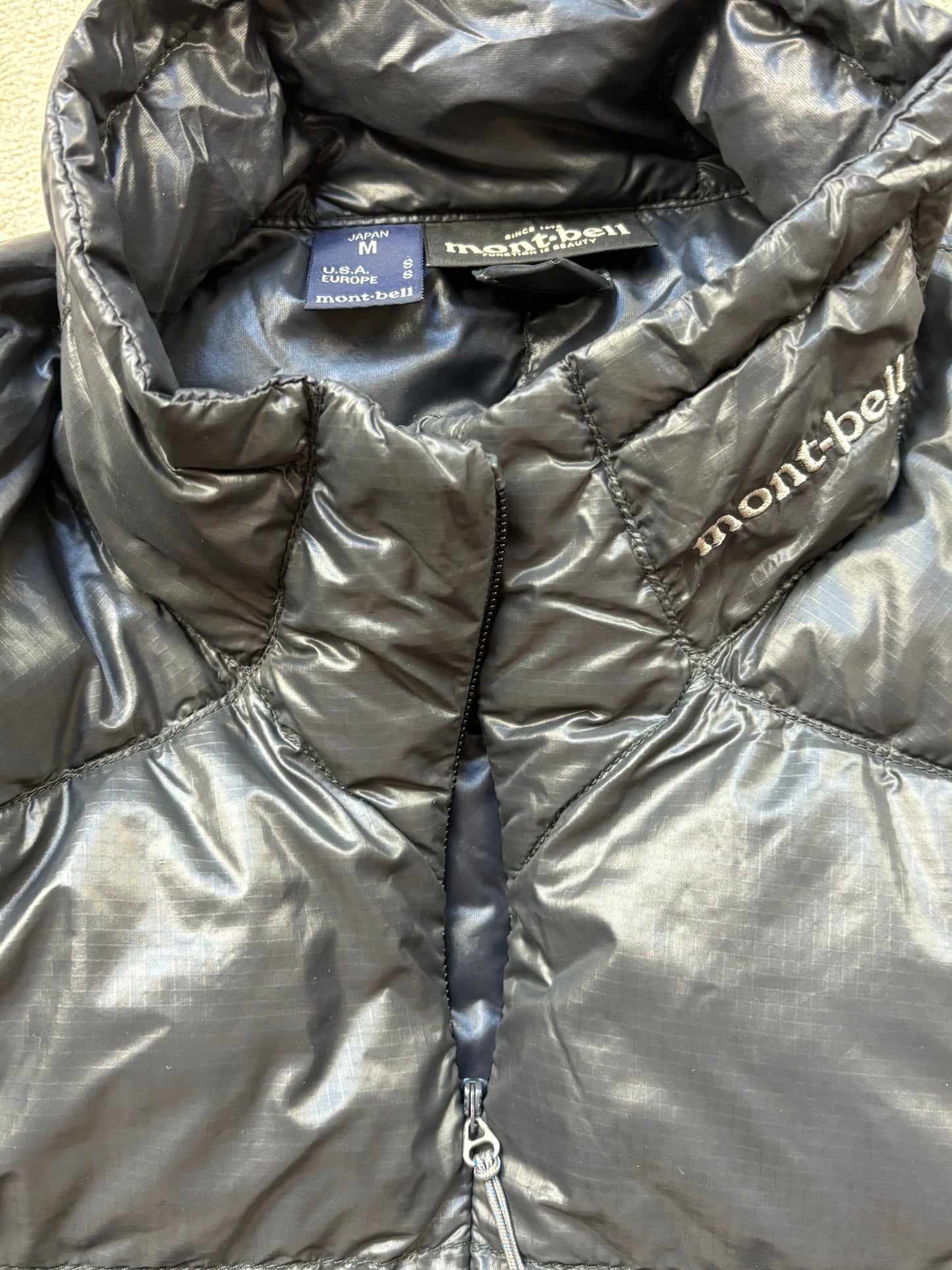 MONTBELL BLACK PUFFER JACKET (M)