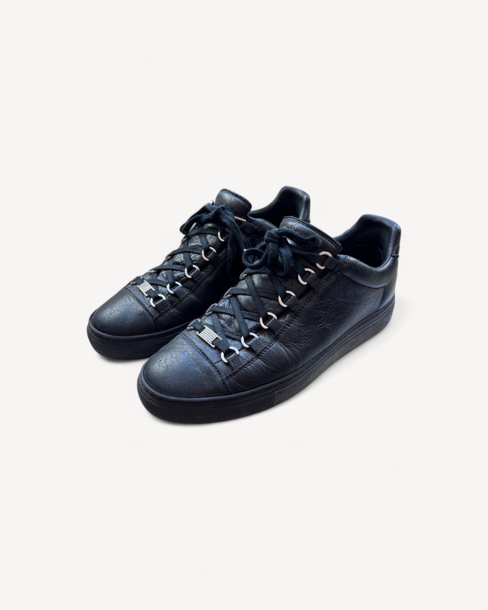 BALENCIAGA ARENA SNEAKER (40/41) – ONLYPANTS61