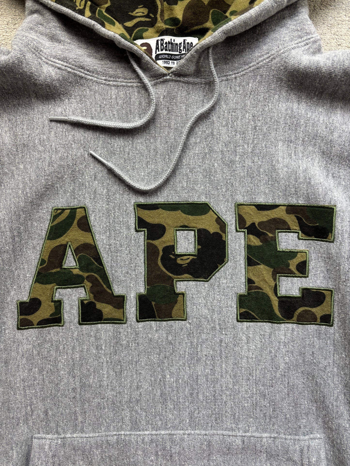 BAPE GREY HOODIE (M)