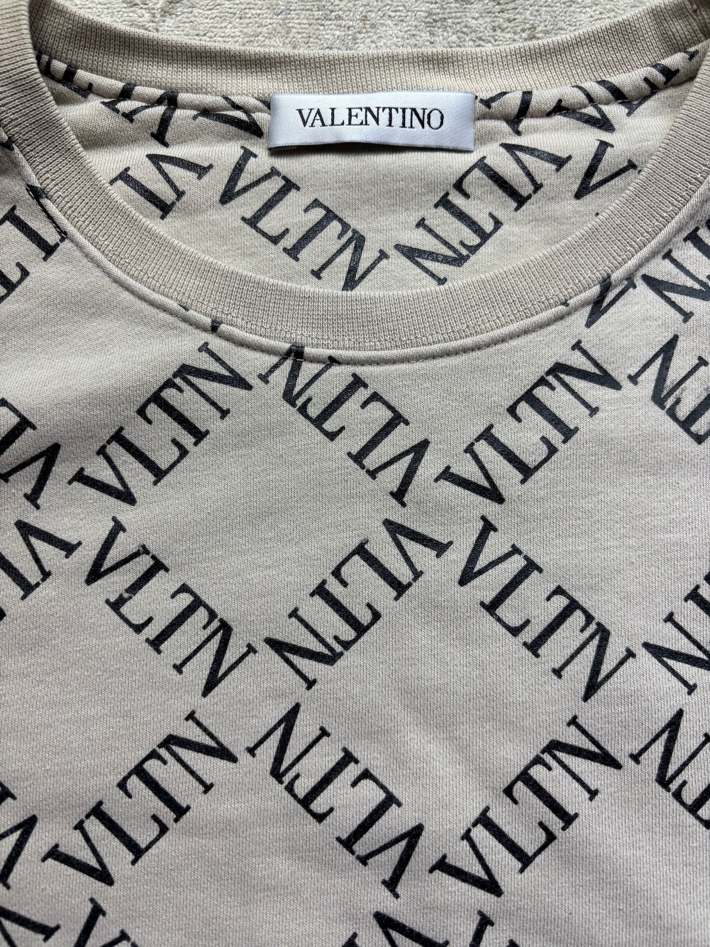 VALENTINO MONOGRAM SWEATER (L)