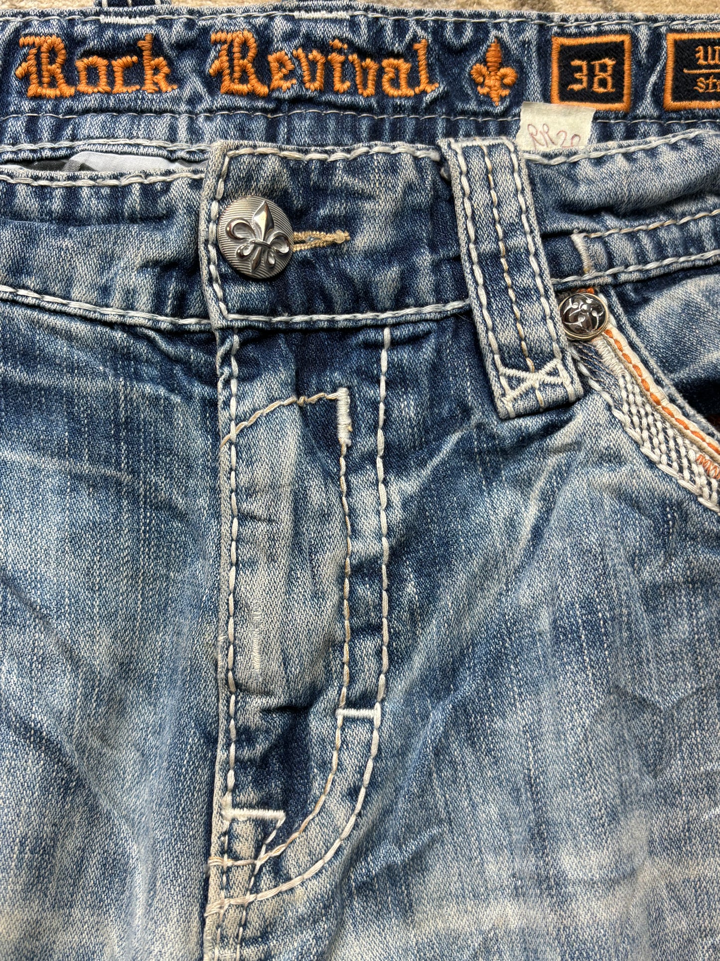 ROCK REVIVAL JEANS W38 L32 #RR20