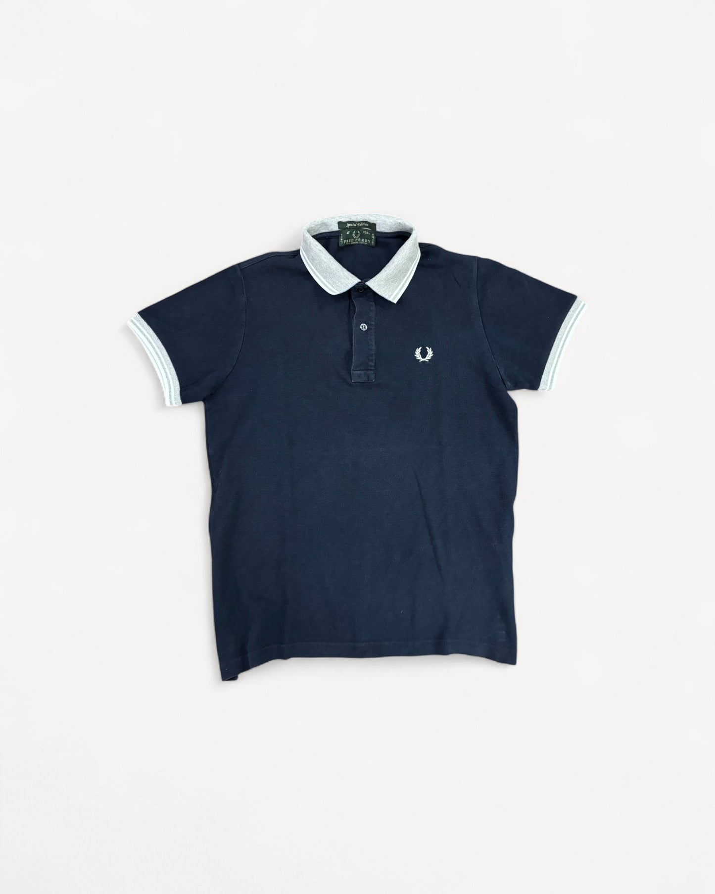FRED PERRY POLO SHIRT NAVY (S)