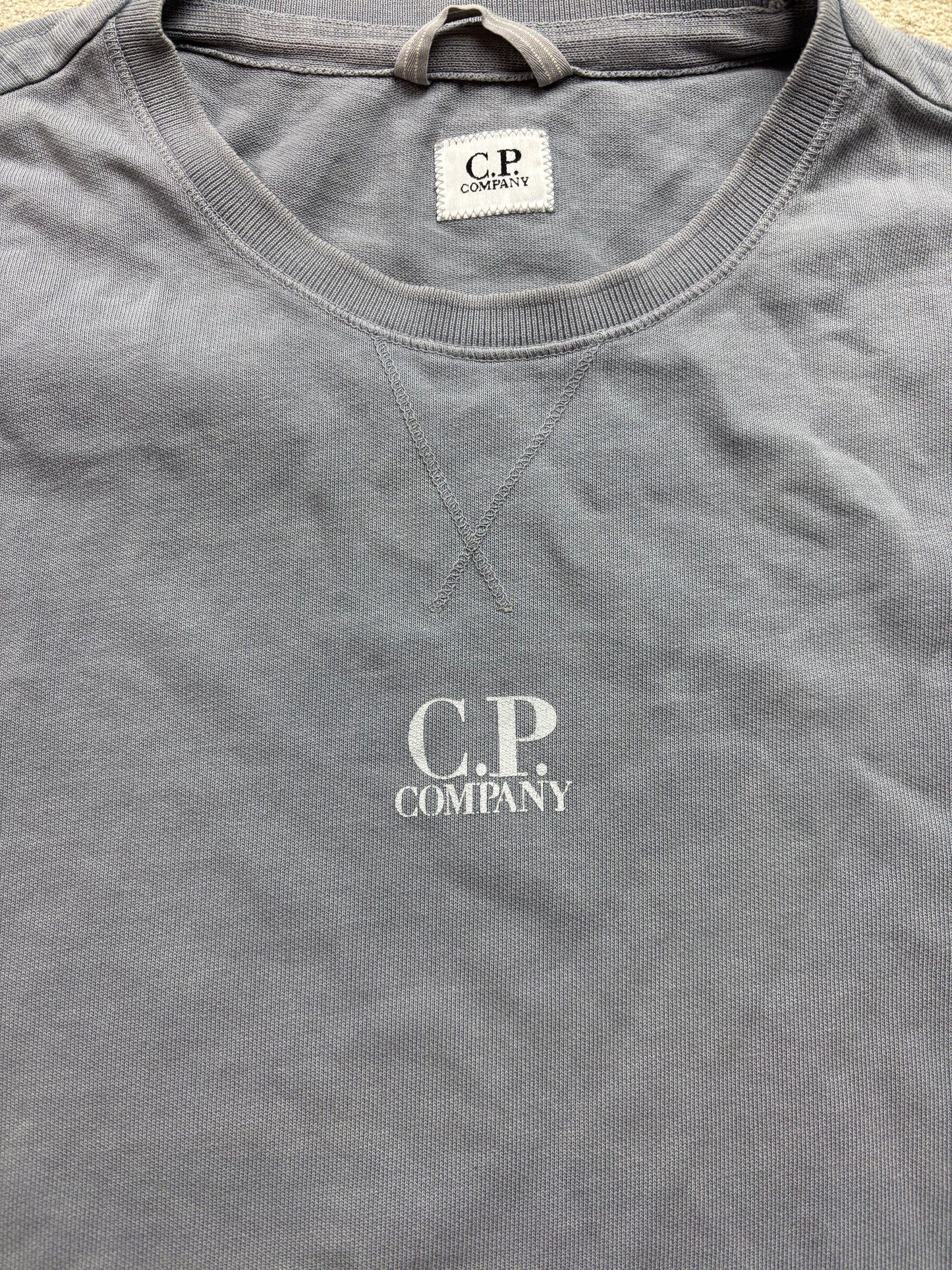 CP COMPANY GREY SWEATER (XL)