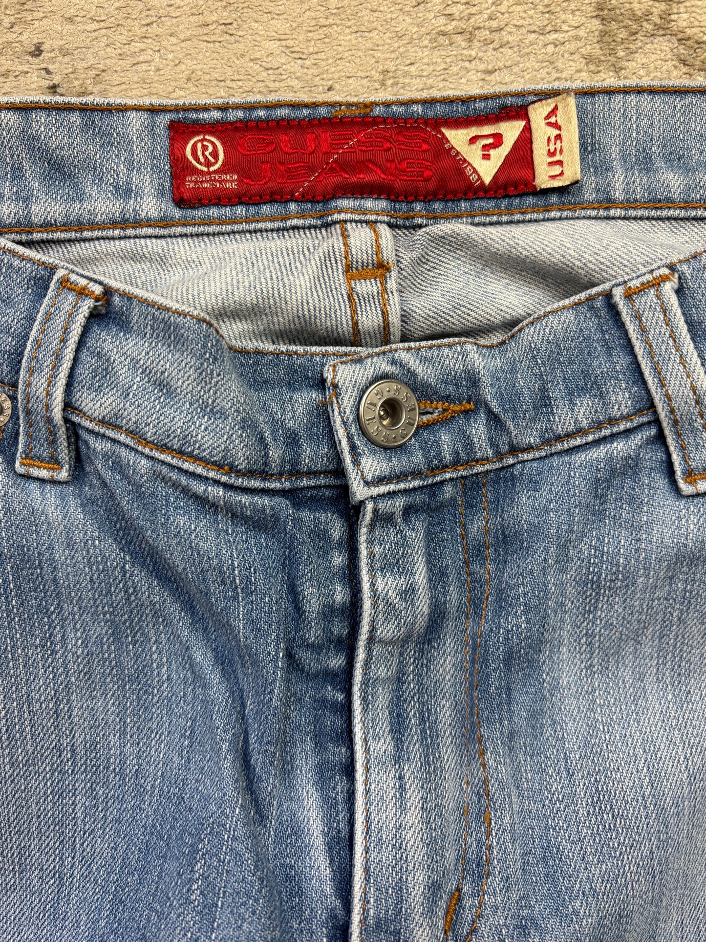 GUESS JEANS W30 L30