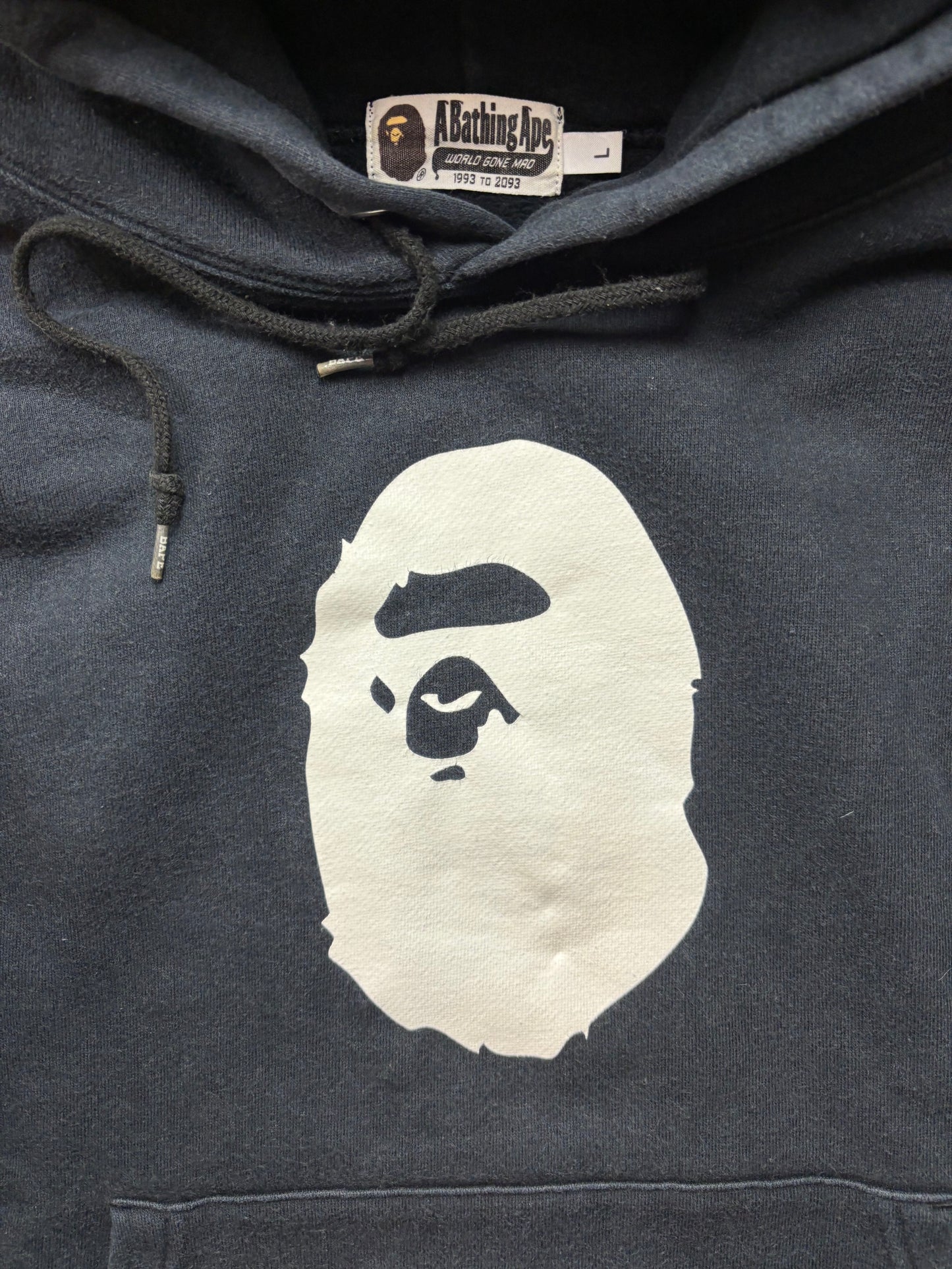 BAPE BLACK HOODIE (M)