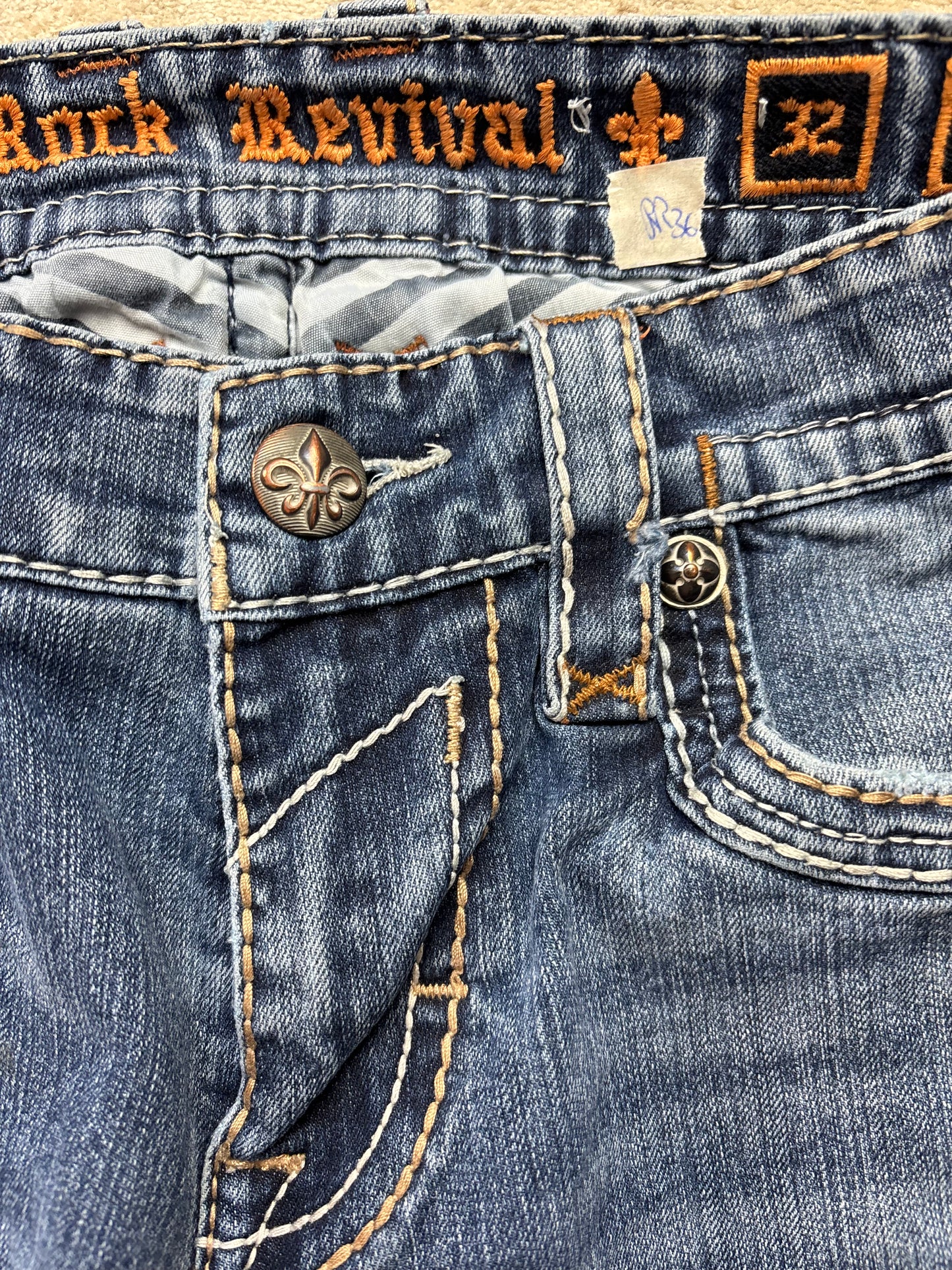 ROCK REVIVAL JEANS W32 L32 #RR36