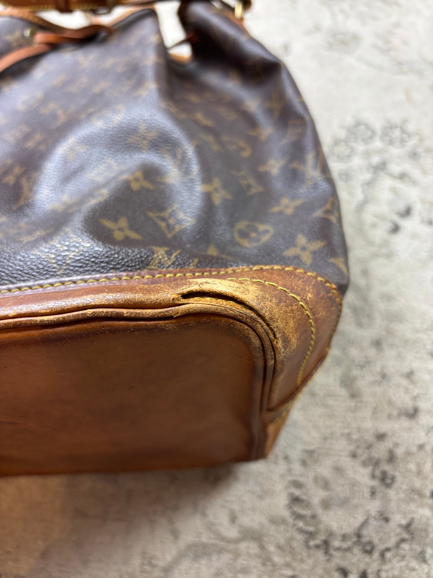 LOUIS VUITTON SAC NOE BAG