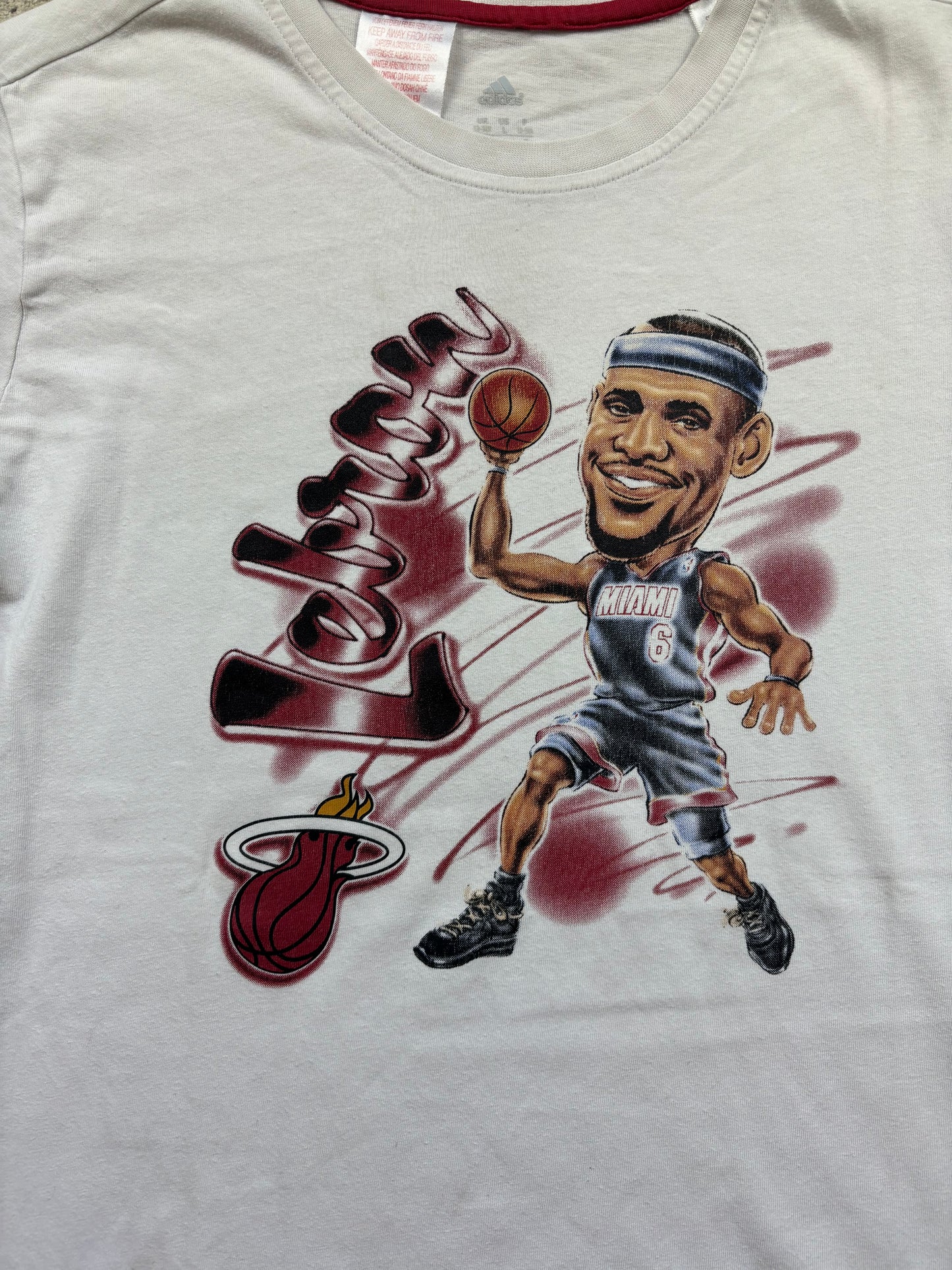 ADIDAS LEBRON T-SHIRT (S)