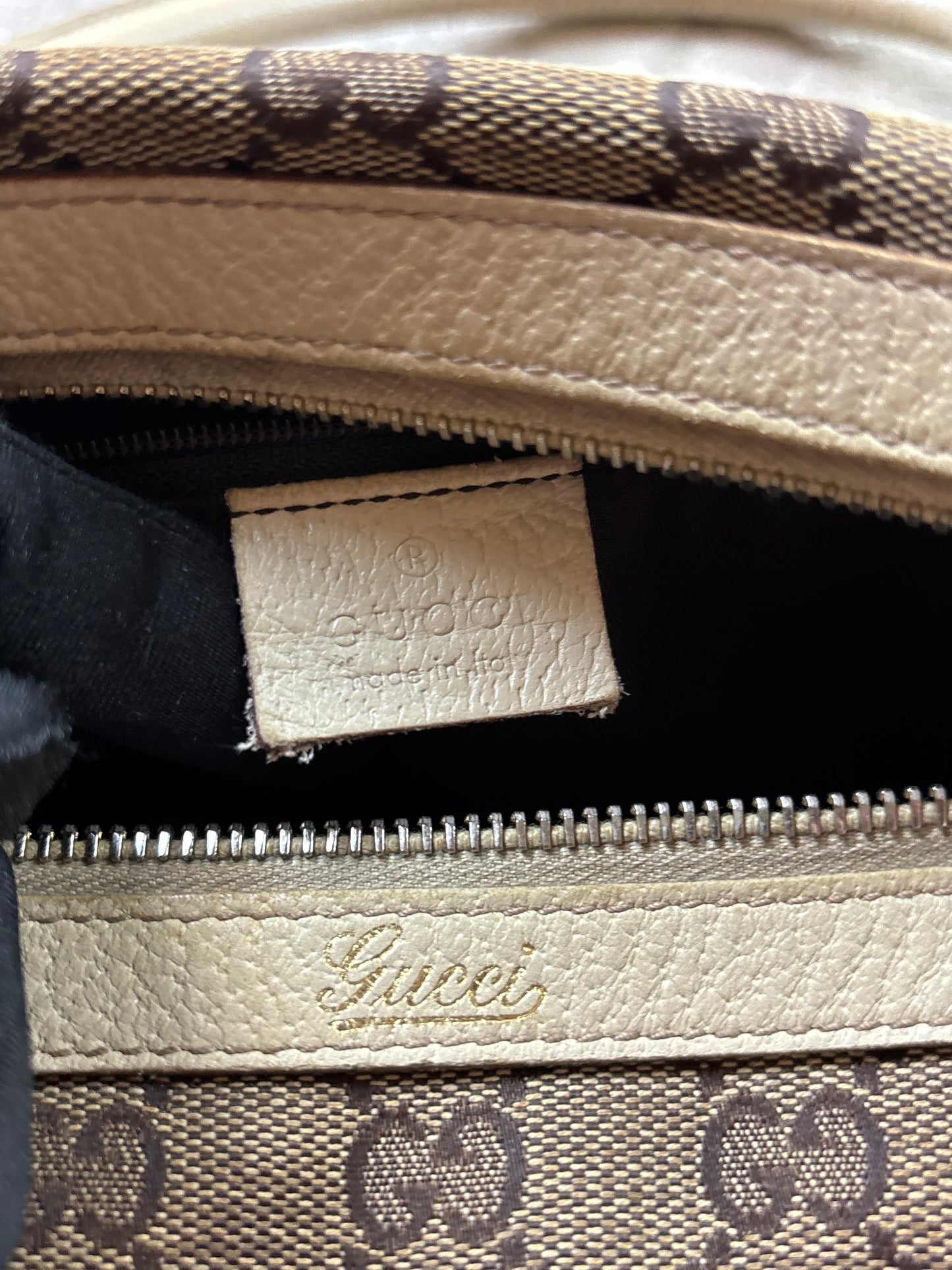 GUCCI MONOGRAM MINI BOSTON BAG
