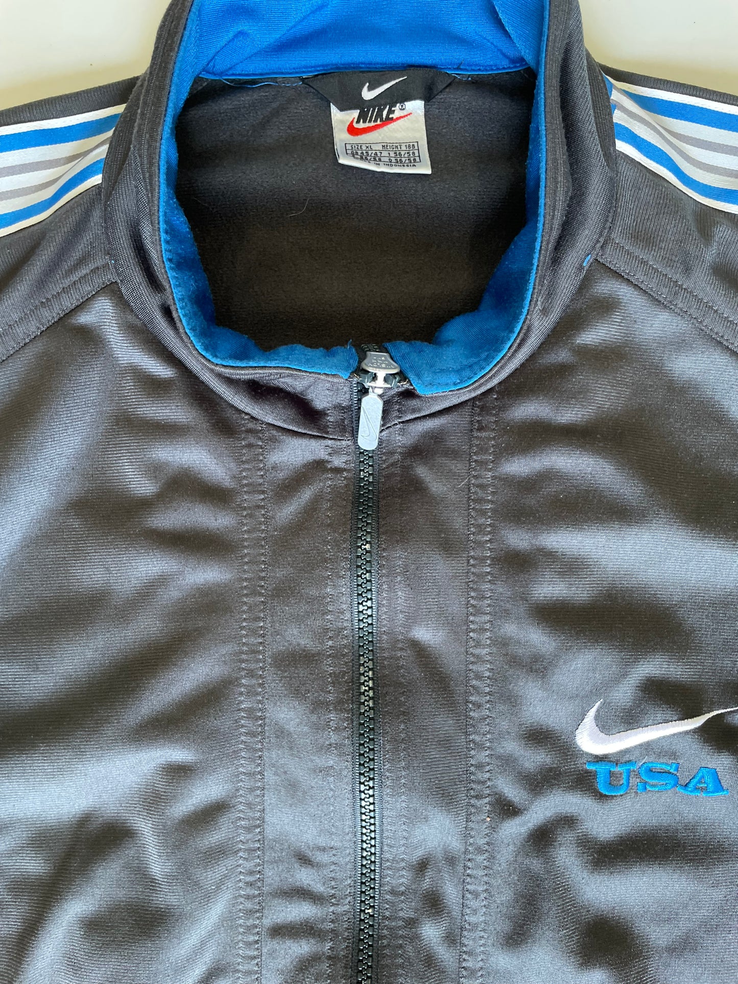 NIKE USA ZIP UP VEST (XL)